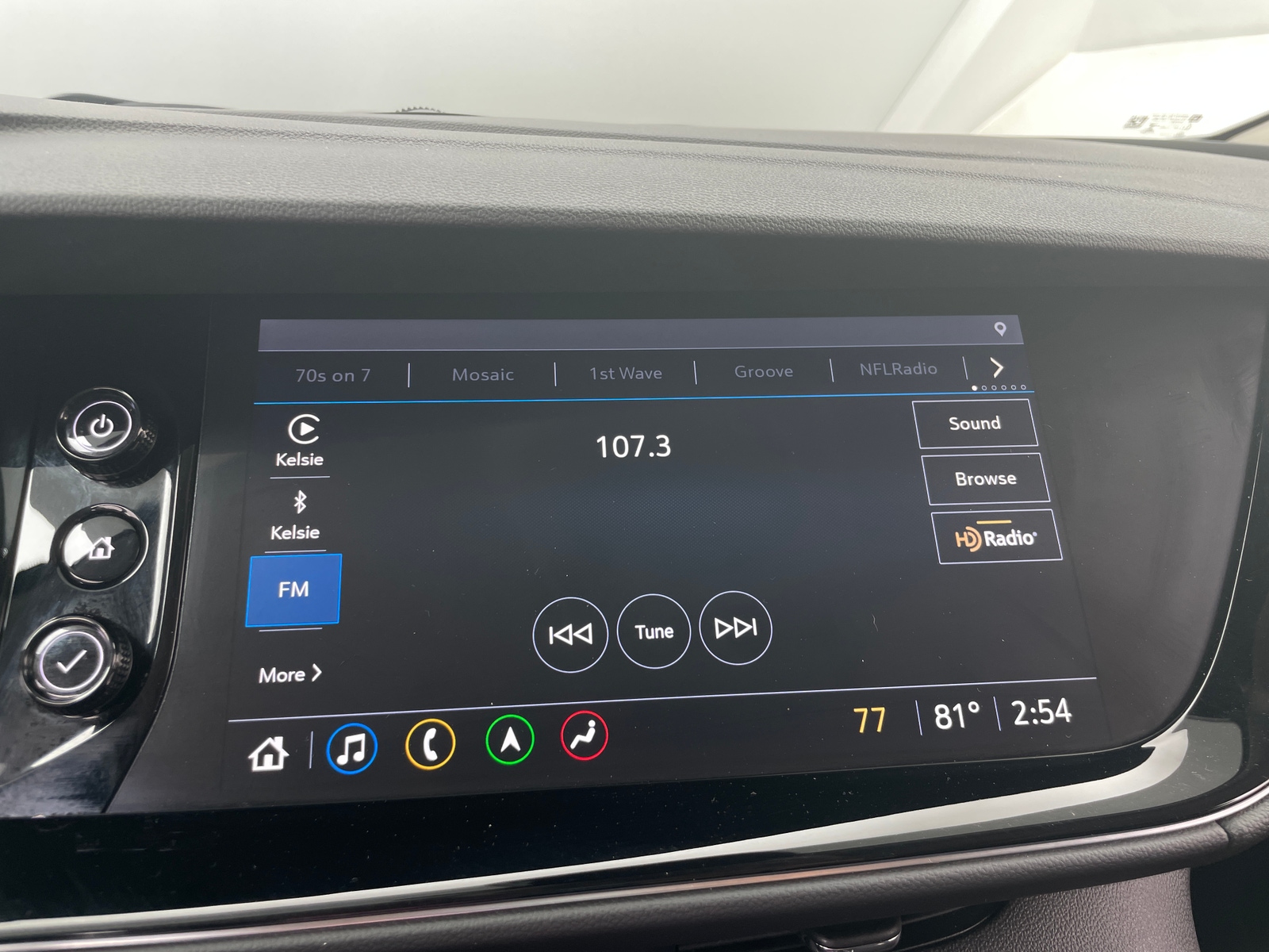 Thumbnail: 2021 Buick Envision - 3