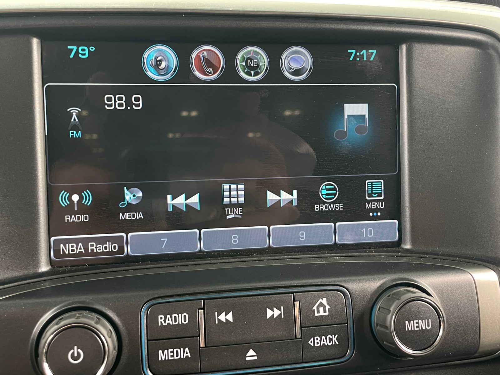 Thumbnail: 2018 Chevrolet Silverado 1500 - 4
