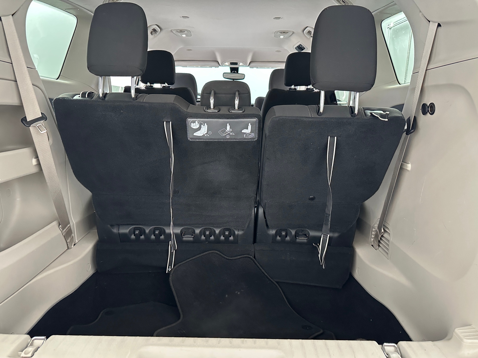 Thumbnail: 2017 Chrysler Pacifica - 7