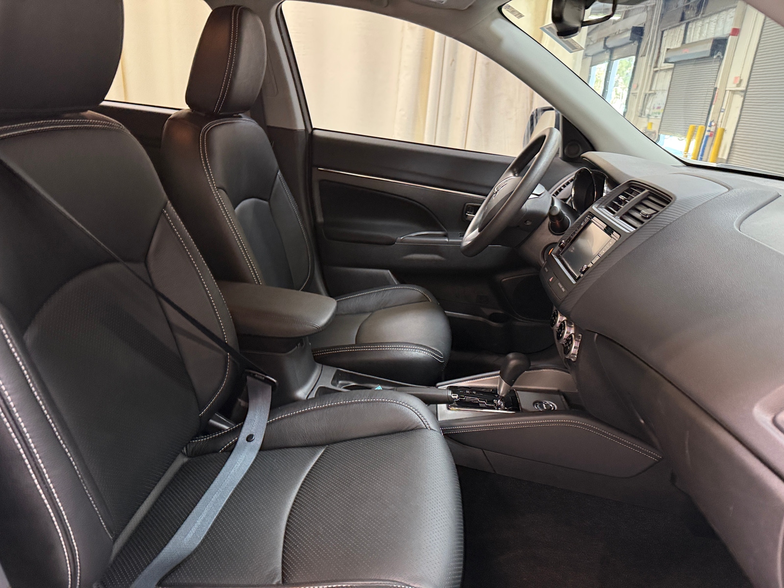 Thumbnail: 2024 Mitsubishi Outlander Sport - 2