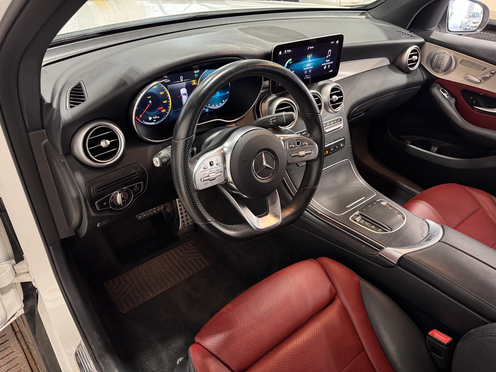 Thumbnail: 2021 Mercedes-Benz GLC - 3