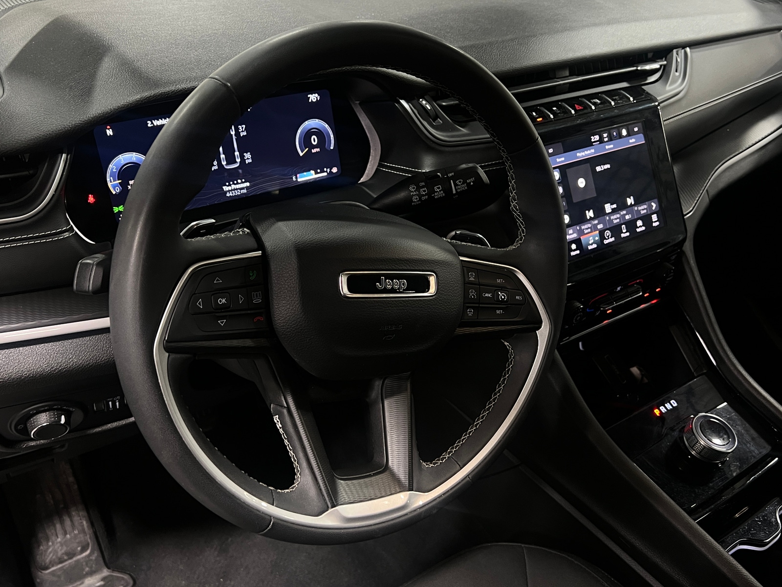 Thumbnail: 2023 Jeep Grand Cherokee L - 5