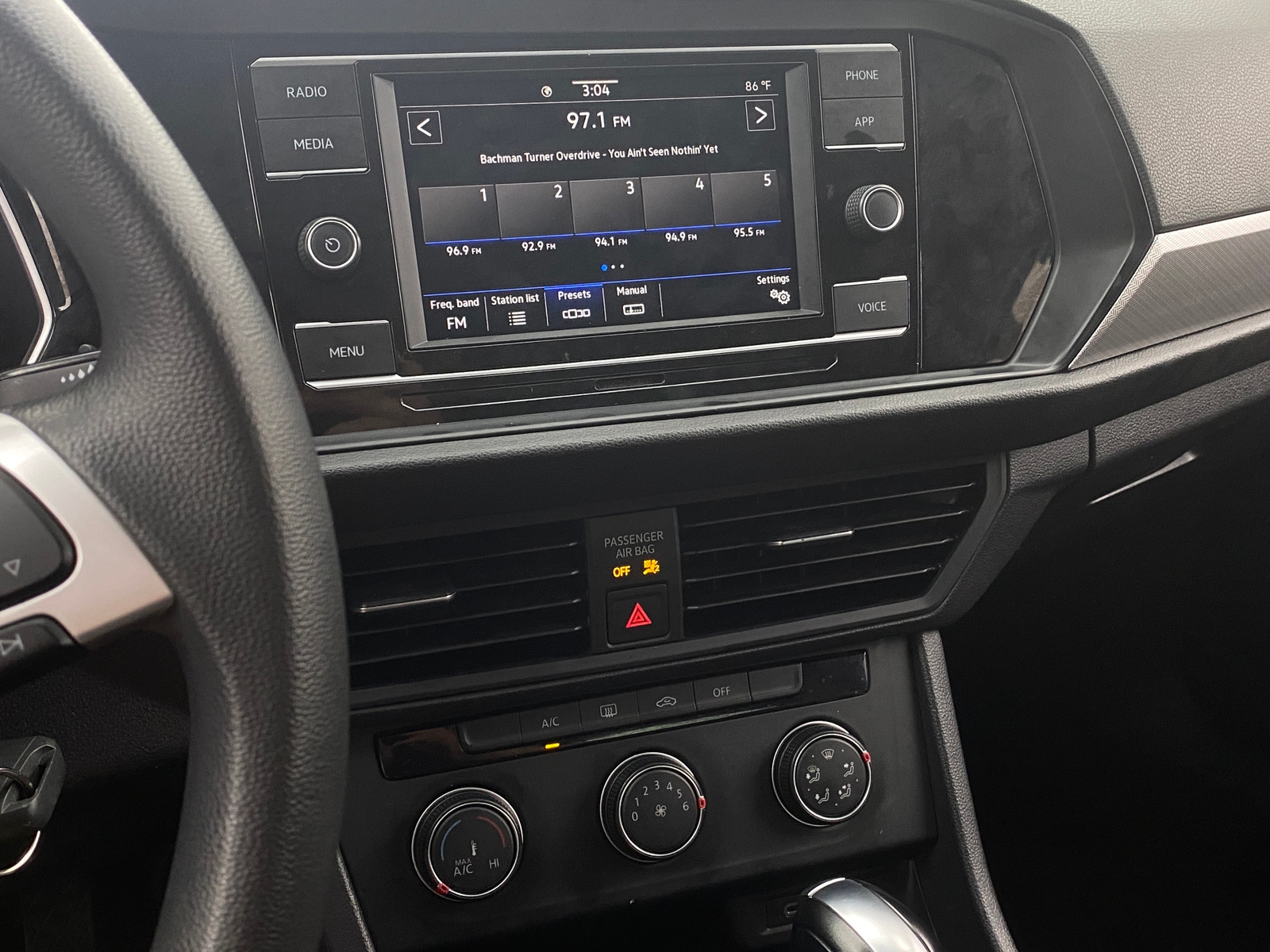 Thumbnail: 2020 Volkswagen Jetta - 4
