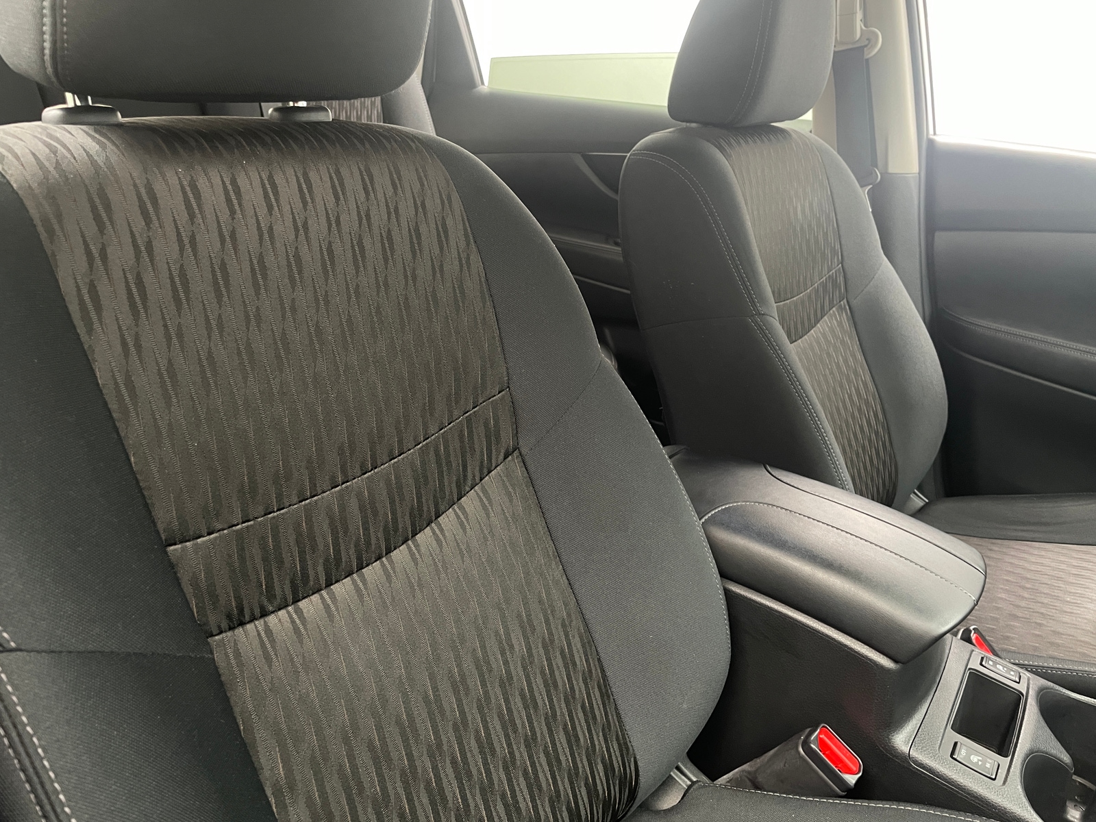 Thumbnail: 2018 Nissan Rogue - 2