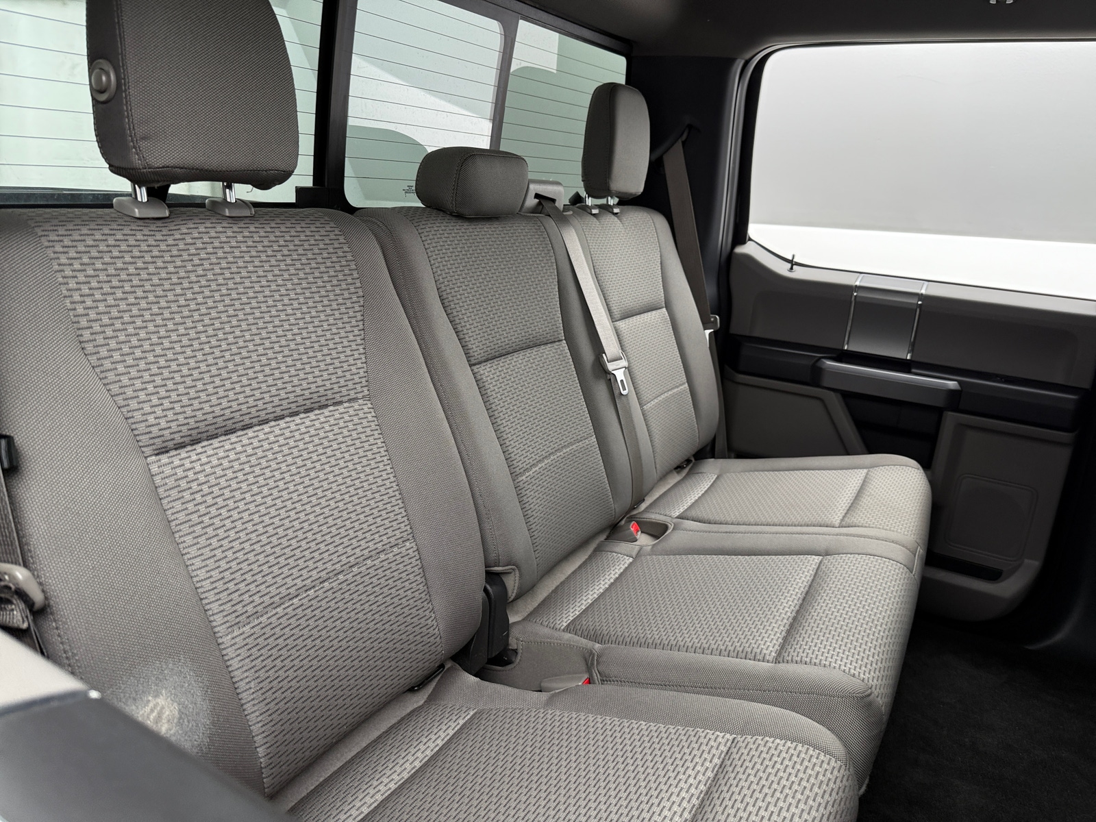 Thumbnail: 2015 Ford Econoline - 6