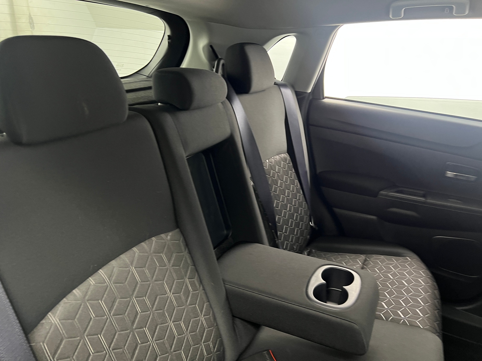 Thumbnail: 2024 Mitsubishi Outlander Sport - 6