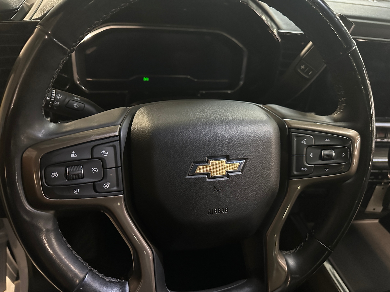 Thumbnail: 2024 Chevrolet Silverado 3500 - 4