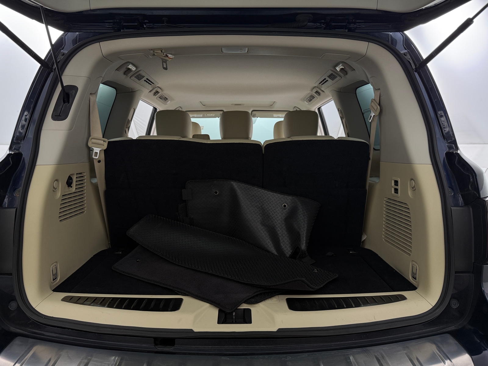 Thumbnail: 2018 INFINITI QX80 - 6