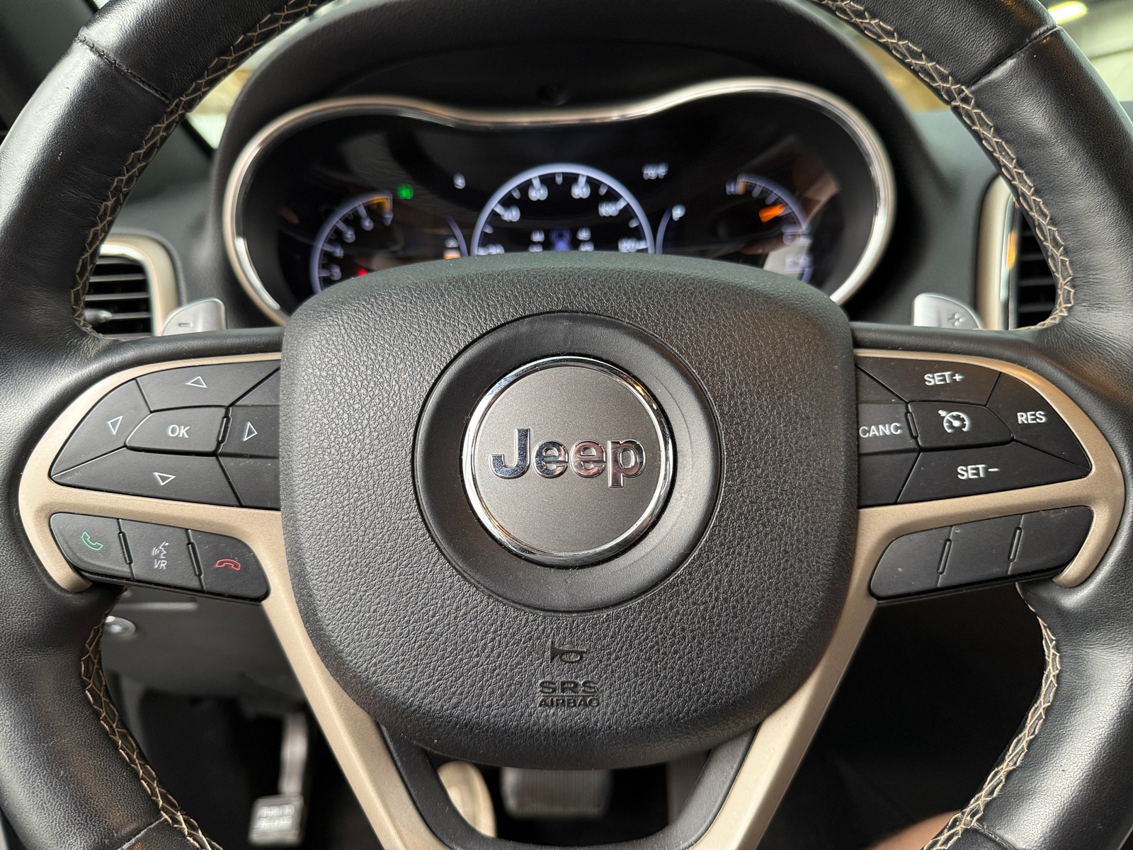 Thumbnail: 2016 Jeep Grand Cherokee - 4
