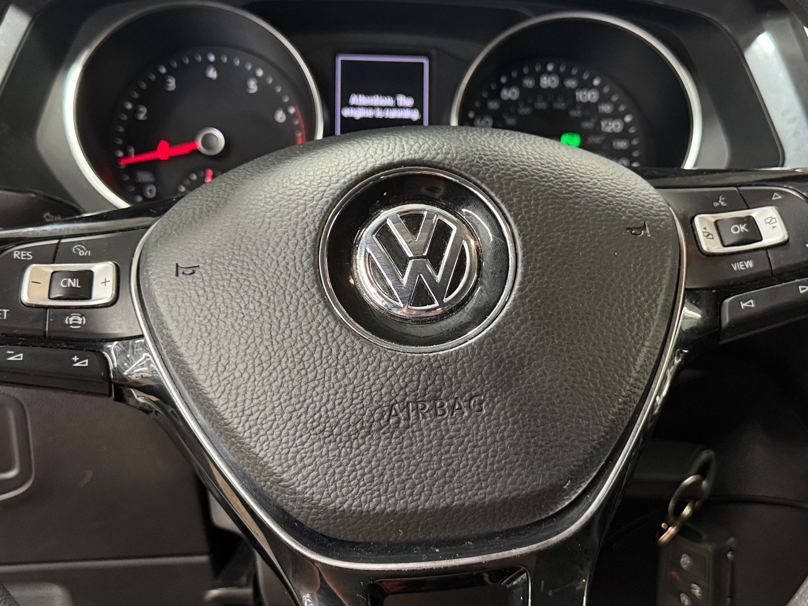 Thumbnail: 2020 Volkswagen Tiguan - 5