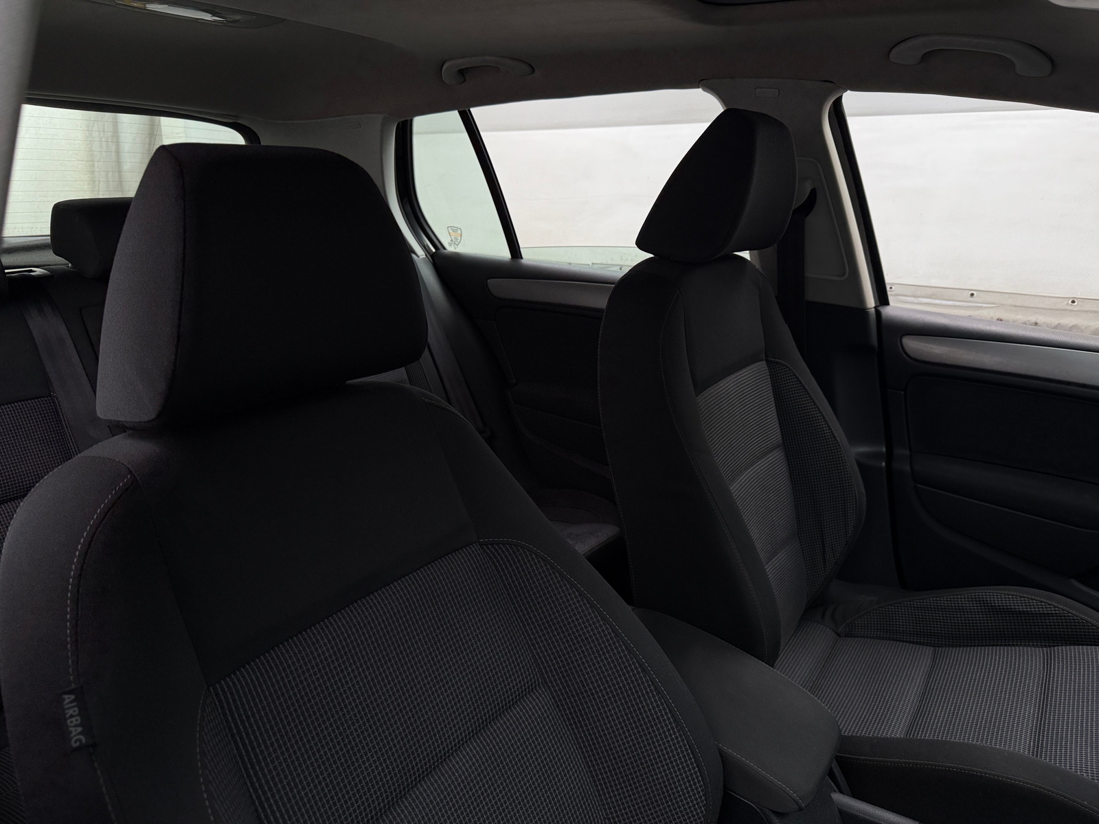 Thumbnail: 2014 Volkswagen Golf - 2