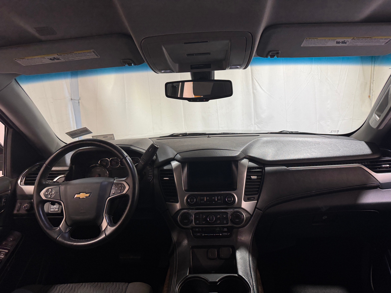 Thumbnail: 2016 Chevrolet Tahoe - 3