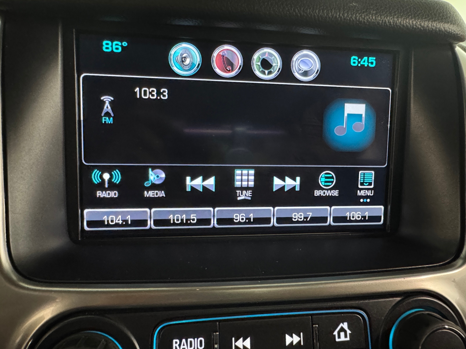 Thumbnail: 2016 Chevrolet Tahoe - 4