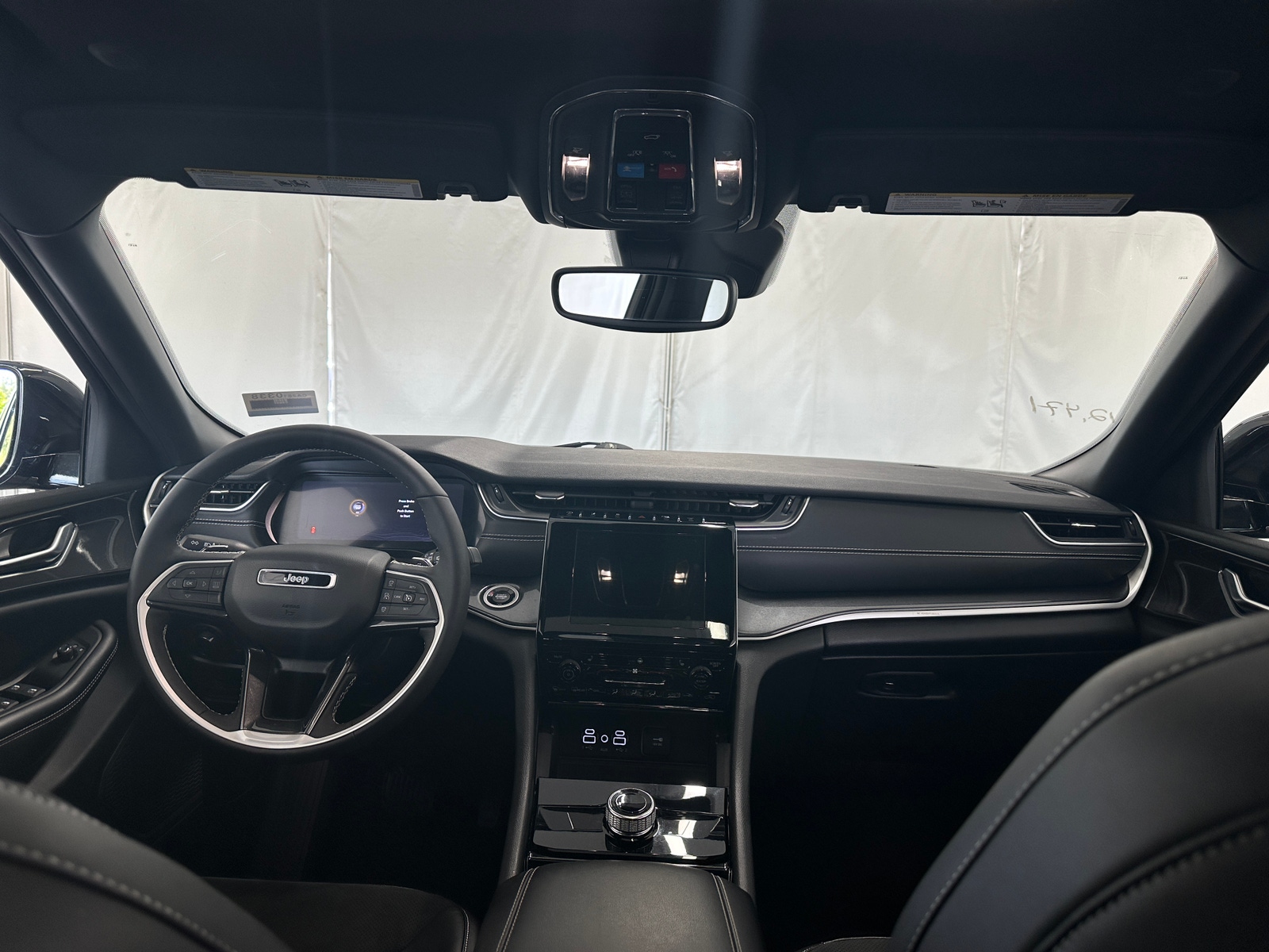 Thumbnail: 2023 Jeep Grand Cherokee L - 2