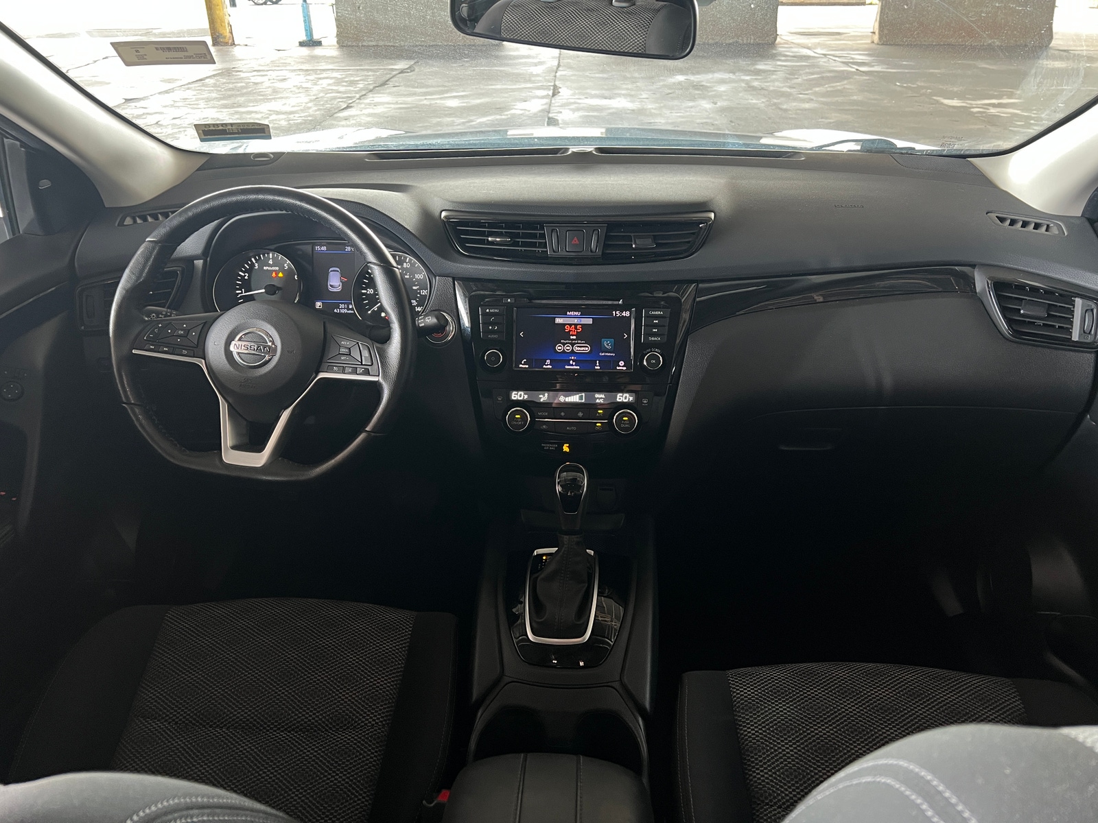 Thumbnail: 2020 Nissan Rogue Sport - 3