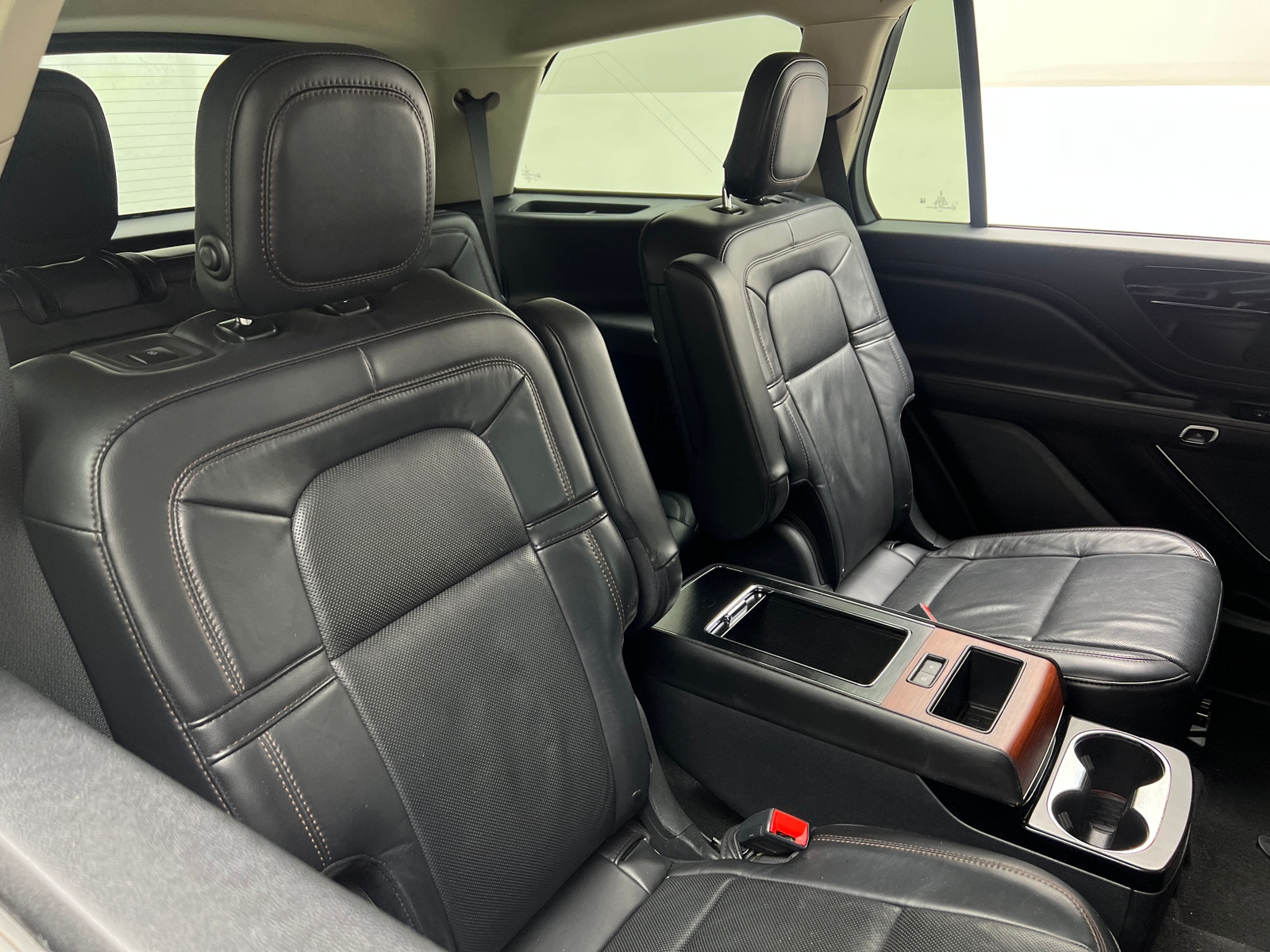 Thumbnail: 2020 Lincoln Aviator - 5