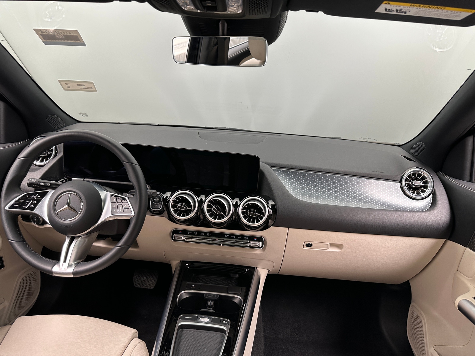 Thumbnail: 2025 Mercedes-Benz GLA - 2