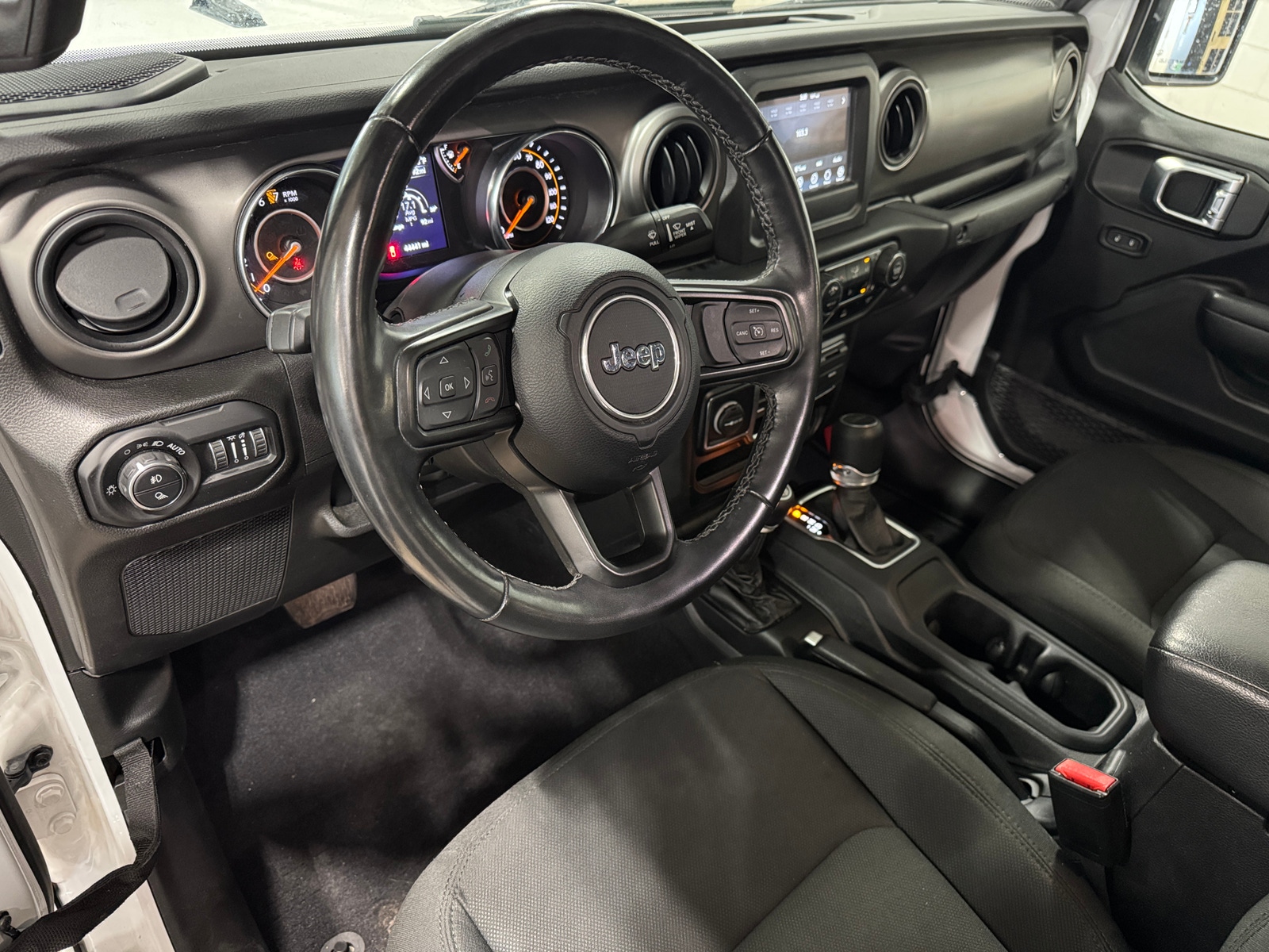 Thumbnail: 2022 Jeep Gladiator - 3