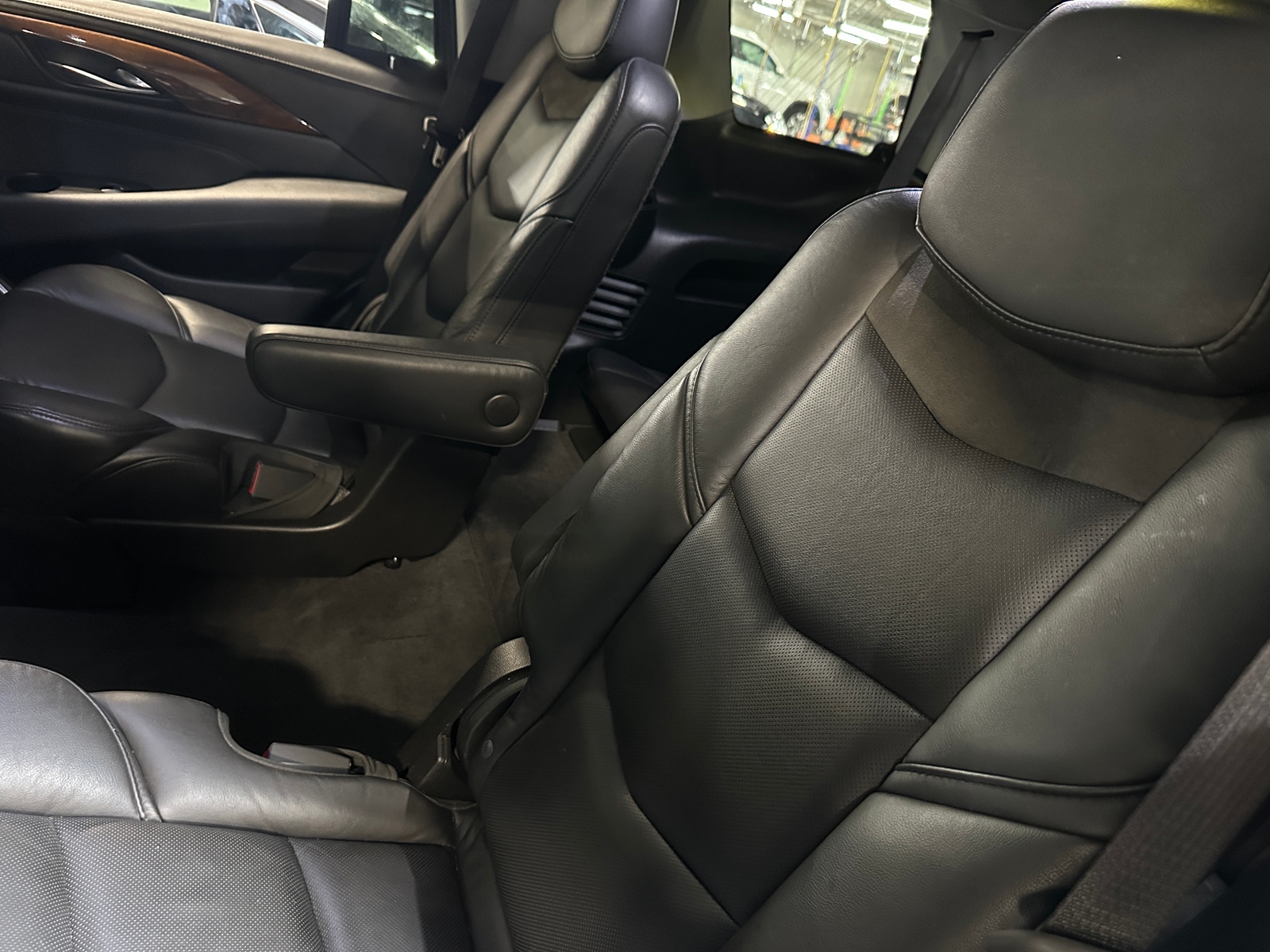 Thumbnail: 2020 Cadillac Escalade - 5