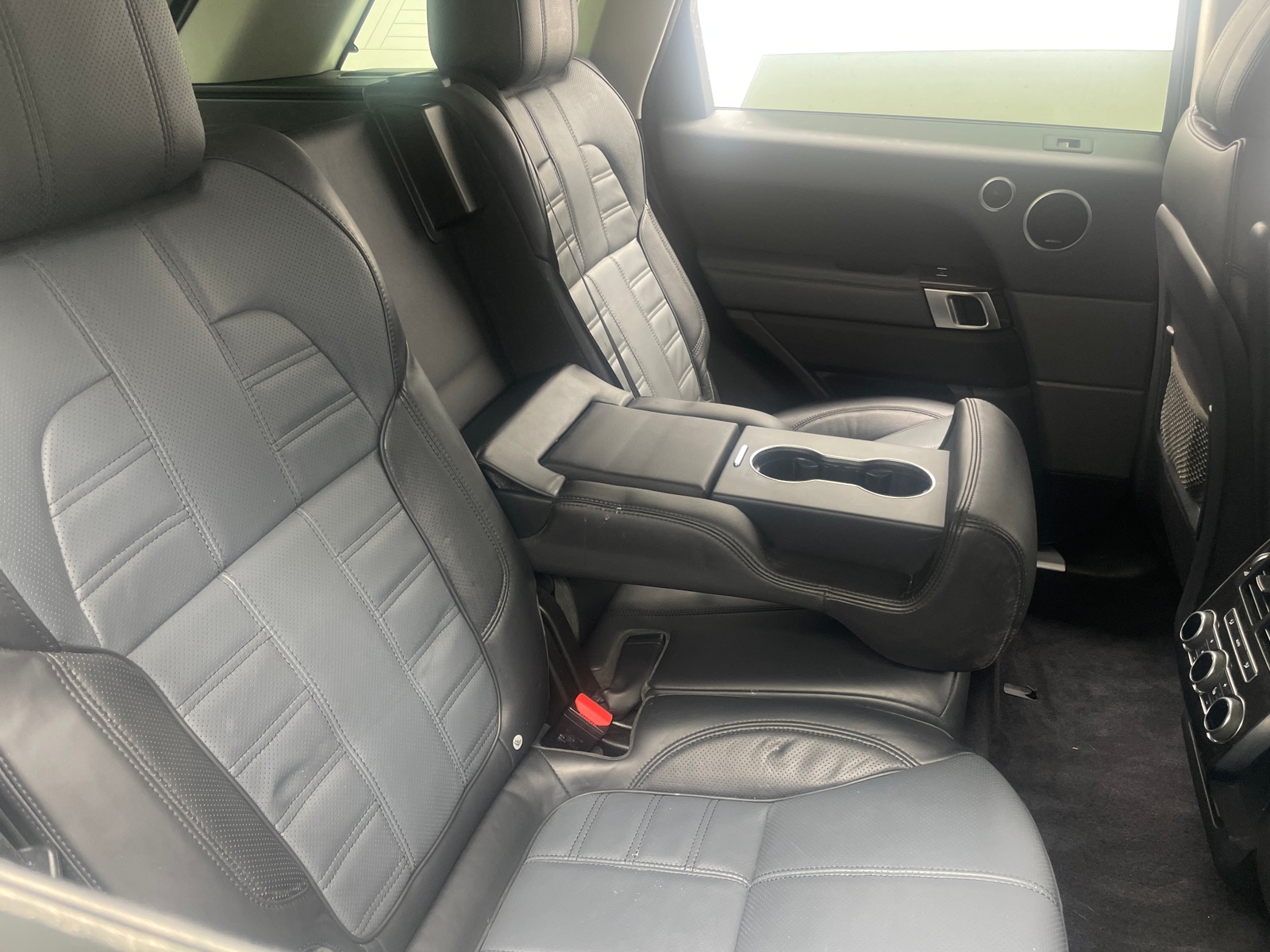 Thumbnail: 2017 Land Rover Range Rover Sport - 5