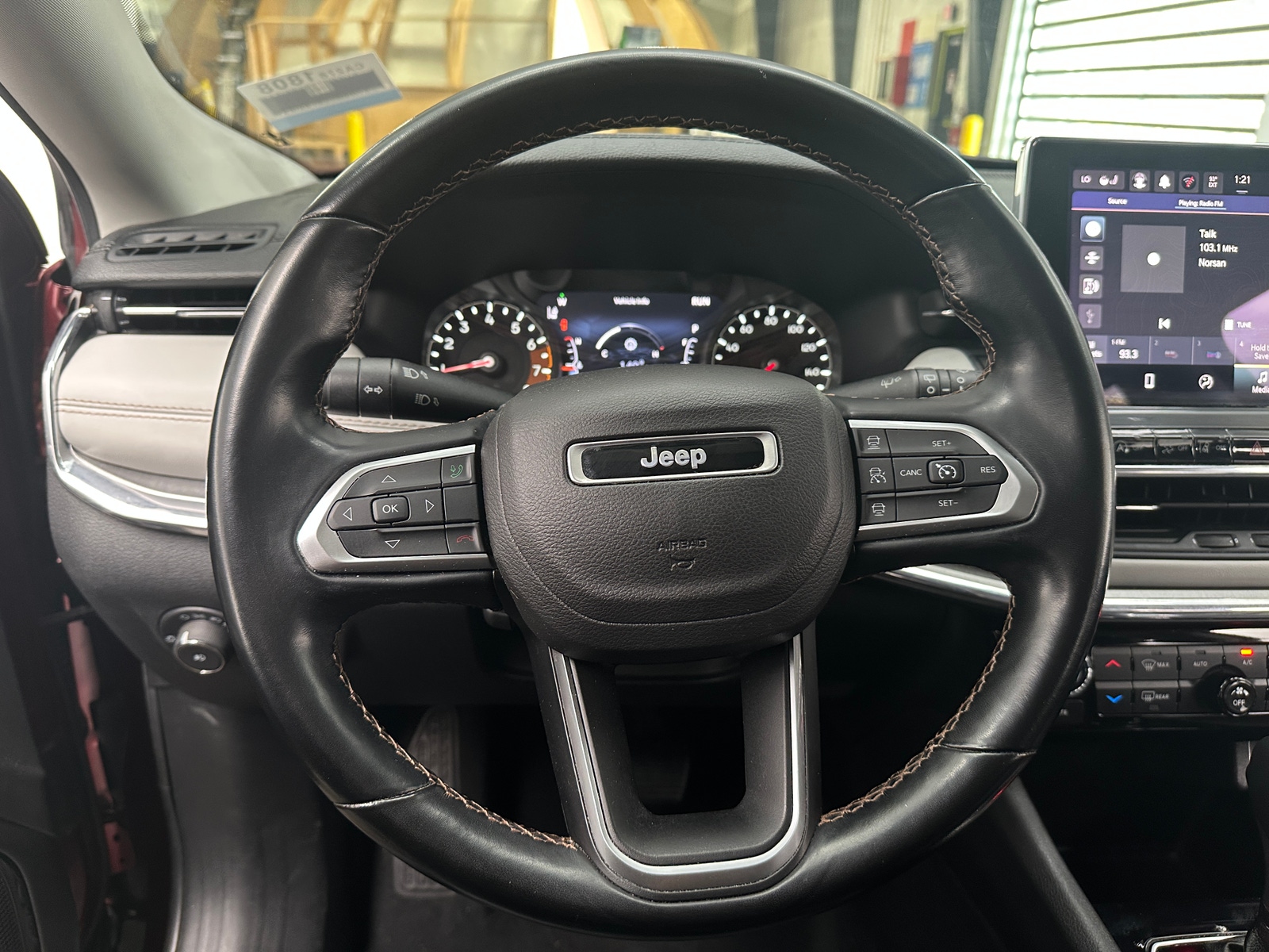 Thumbnail: 2022 Jeep Compass - 4
