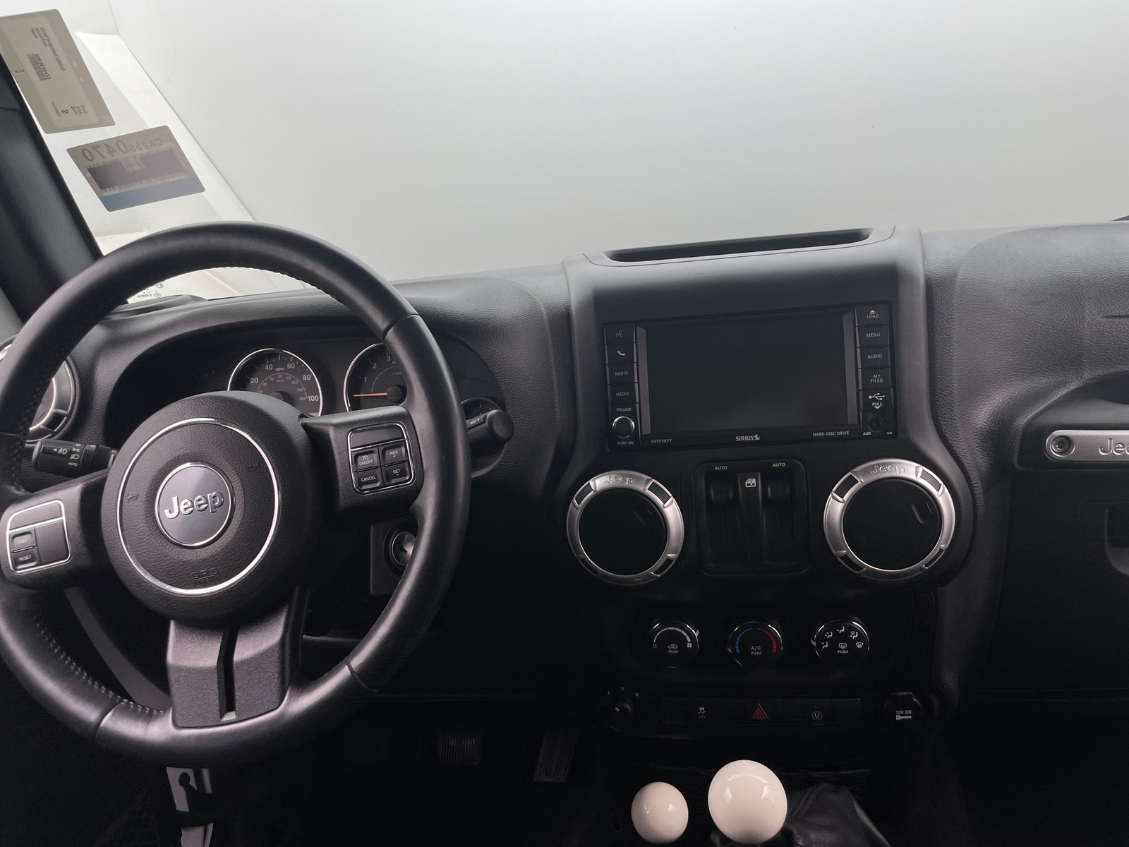 Thumbnail: 2015 Jeep Wrangler - 3