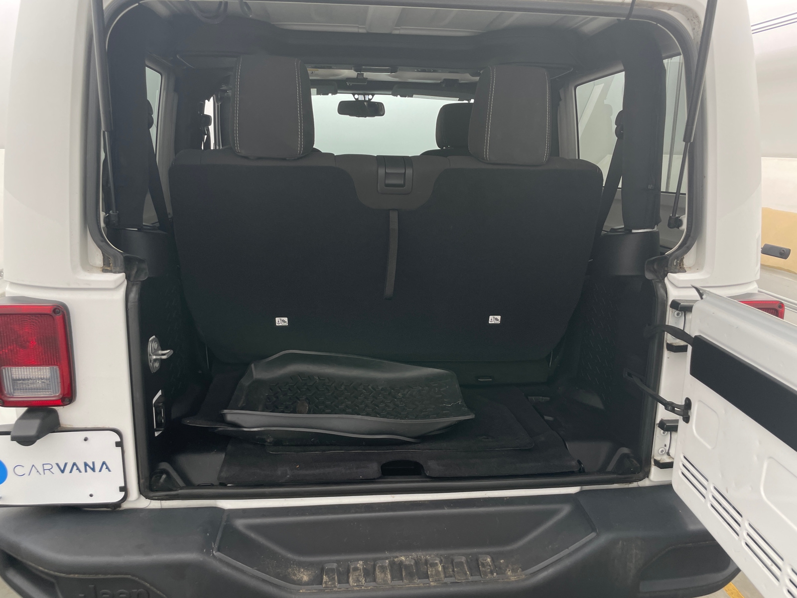 Thumbnail: 2015 Jeep Wrangler - 7
