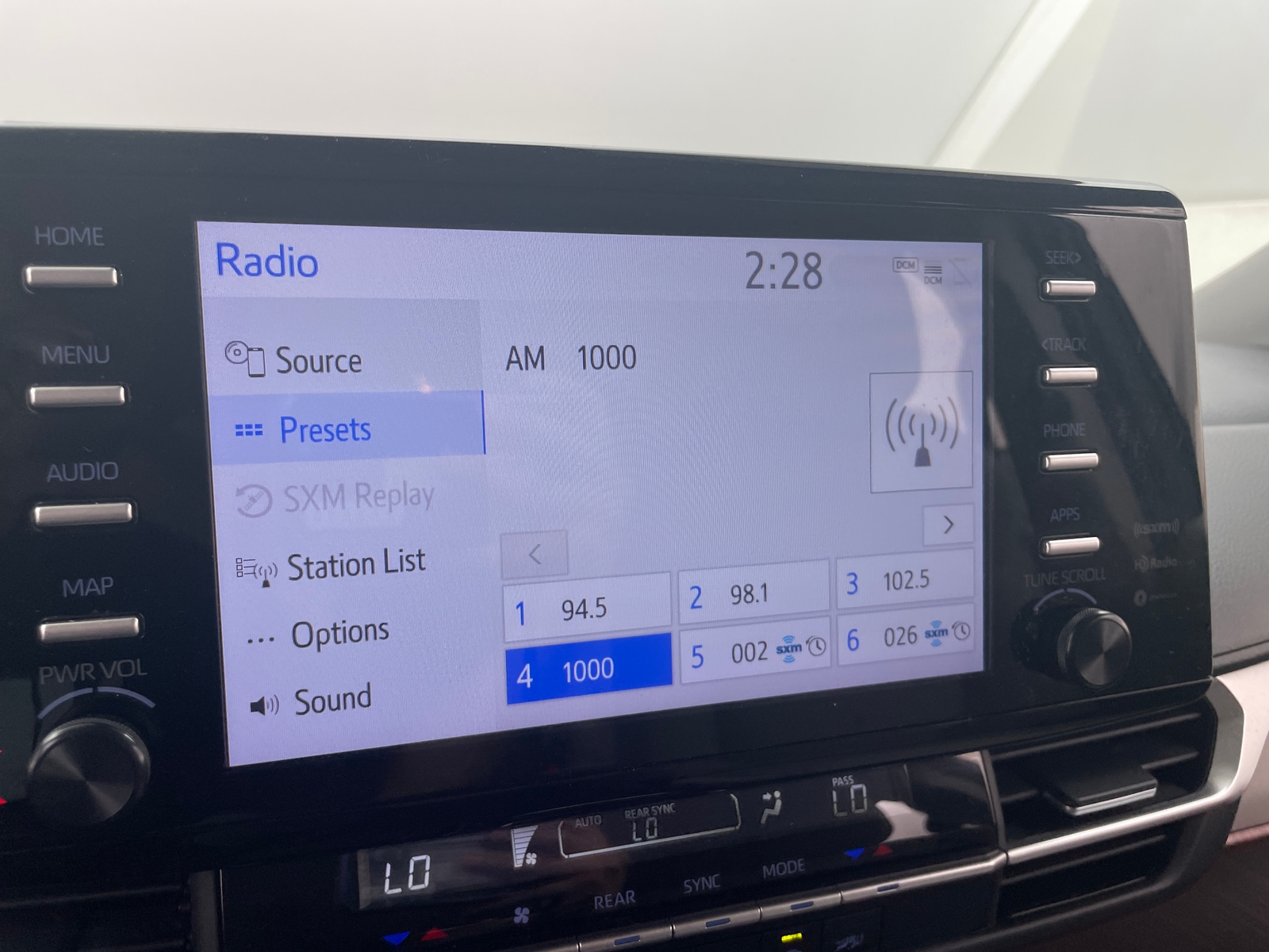 Thumbnail: 2023 Toyota Sienna - 4