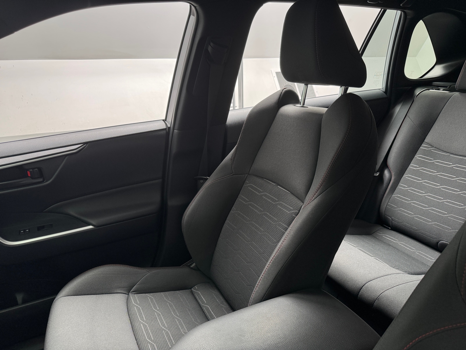 Thumbnail: 2021 Toyota RAV4 - 2