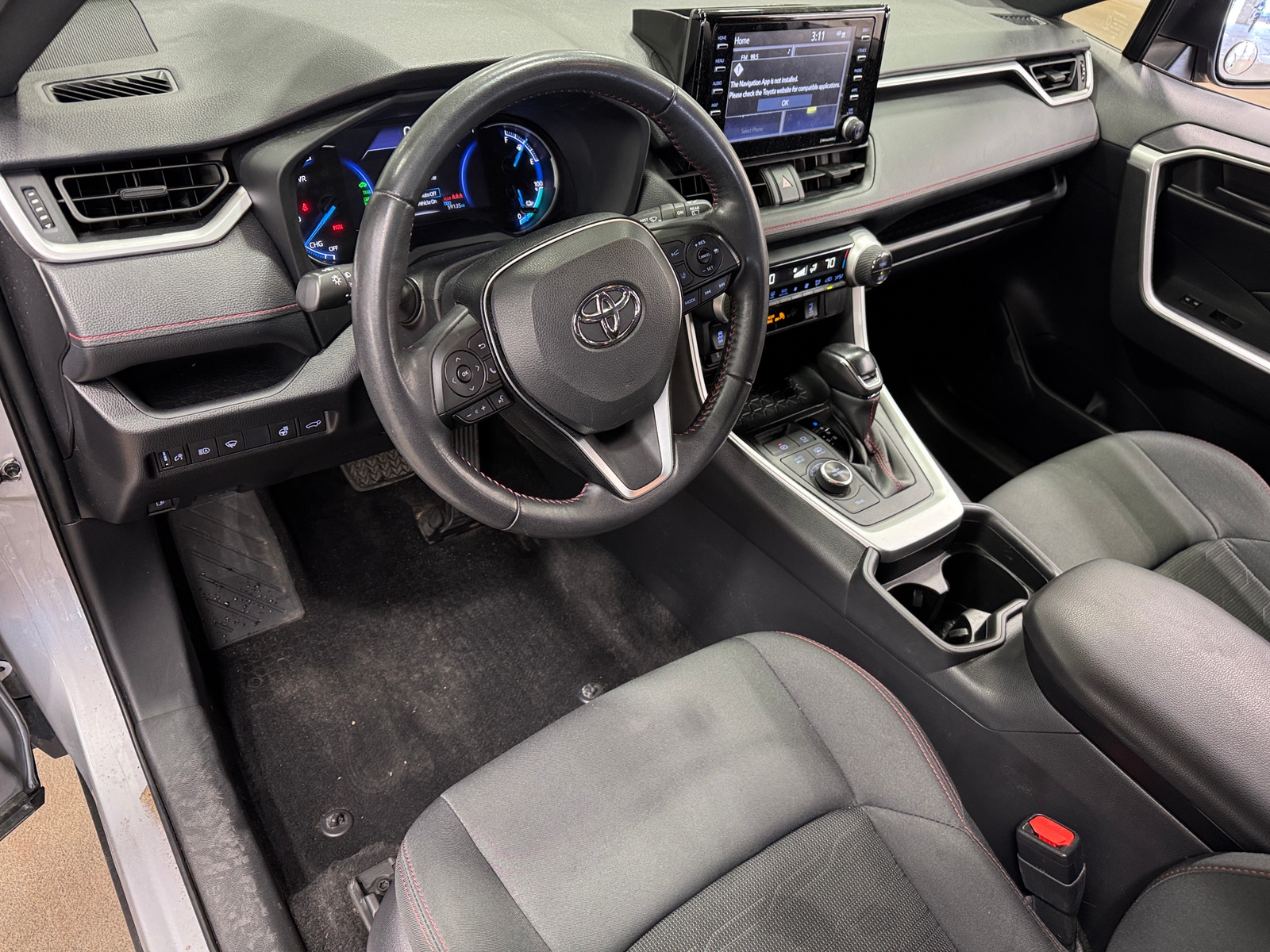 Thumbnail: 2021 Toyota RAV4 - 3
