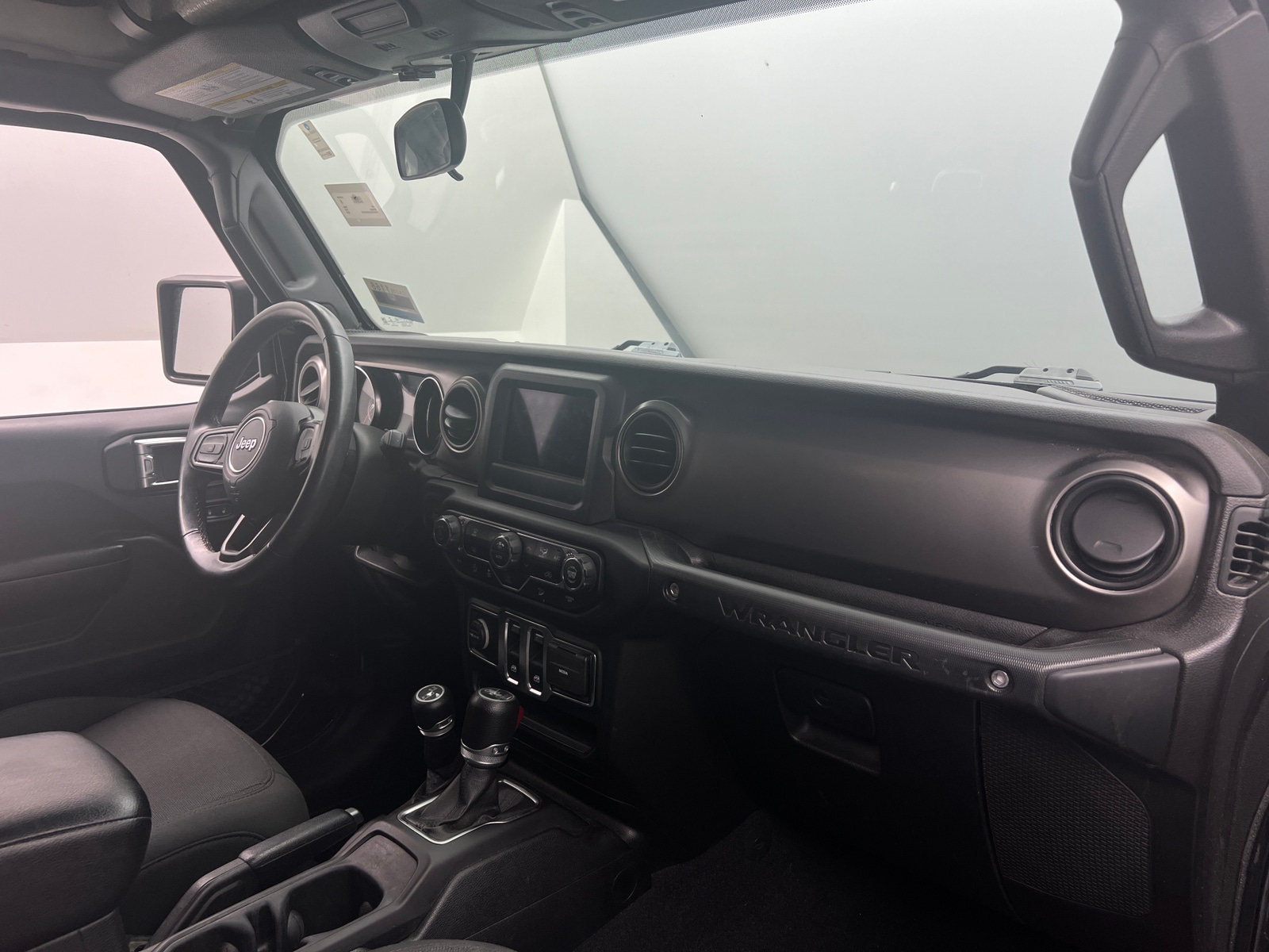 Thumbnail: 2019 Jeep Wrangler - 3