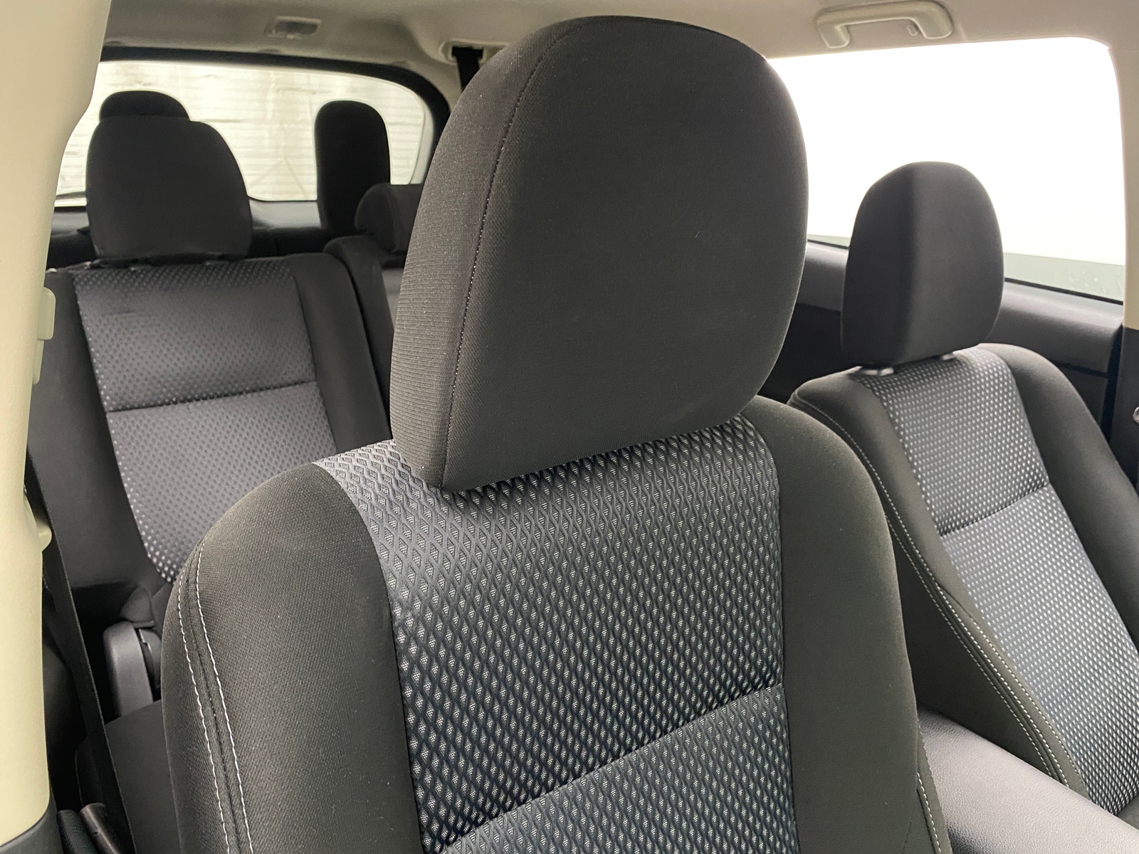 Thumbnail: 2016 Mitsubishi Outlander - 2