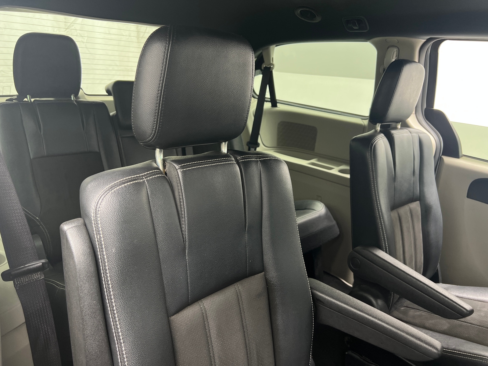 Thumbnail: 2019 Dodge Grand Caravan - 5