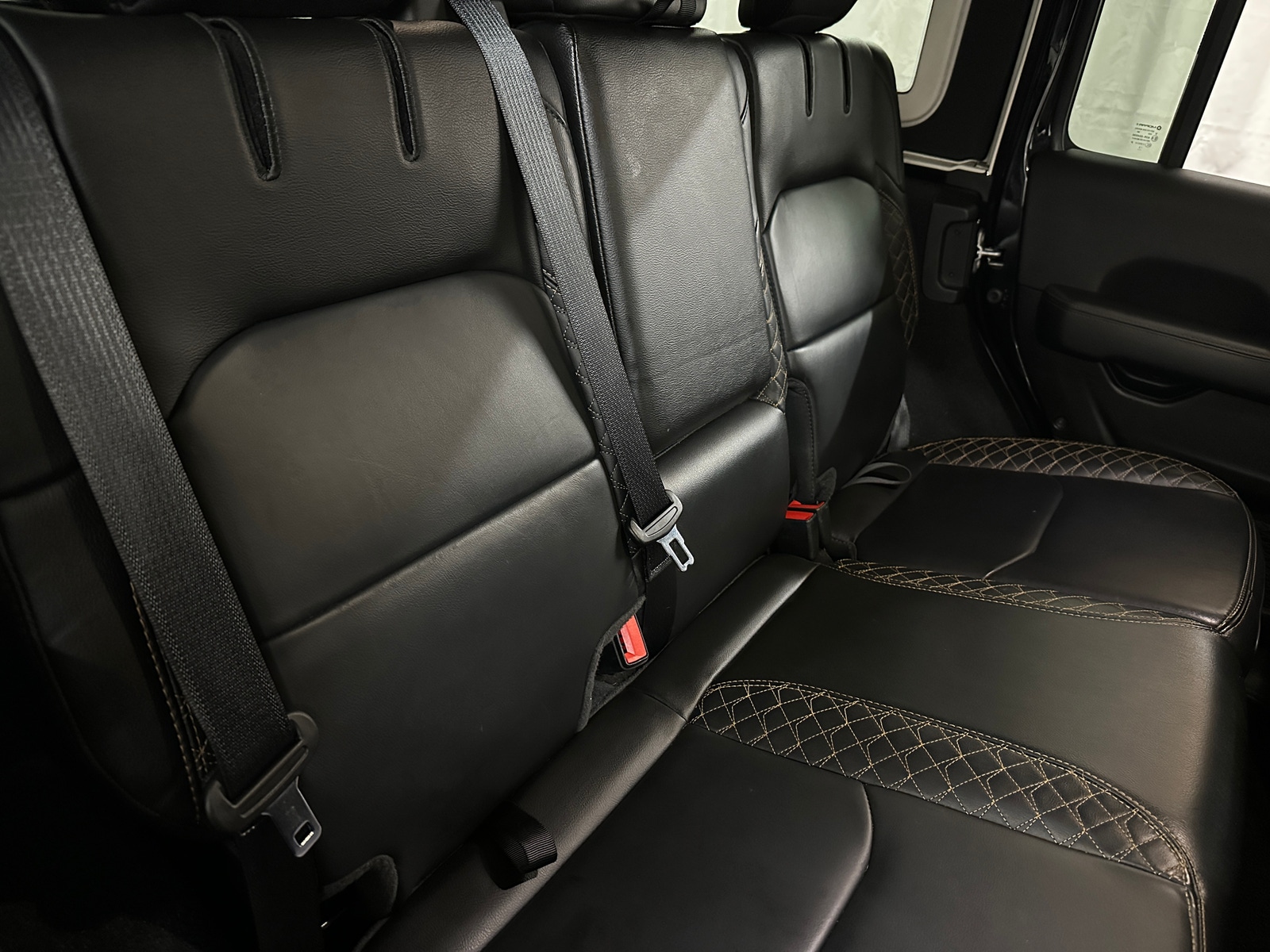 Thumbnail: 2022 Jeep Wrangler - 5