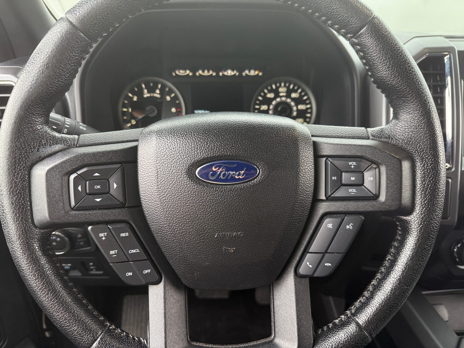 Thumbnail: 2016 Ford Econoline - 5