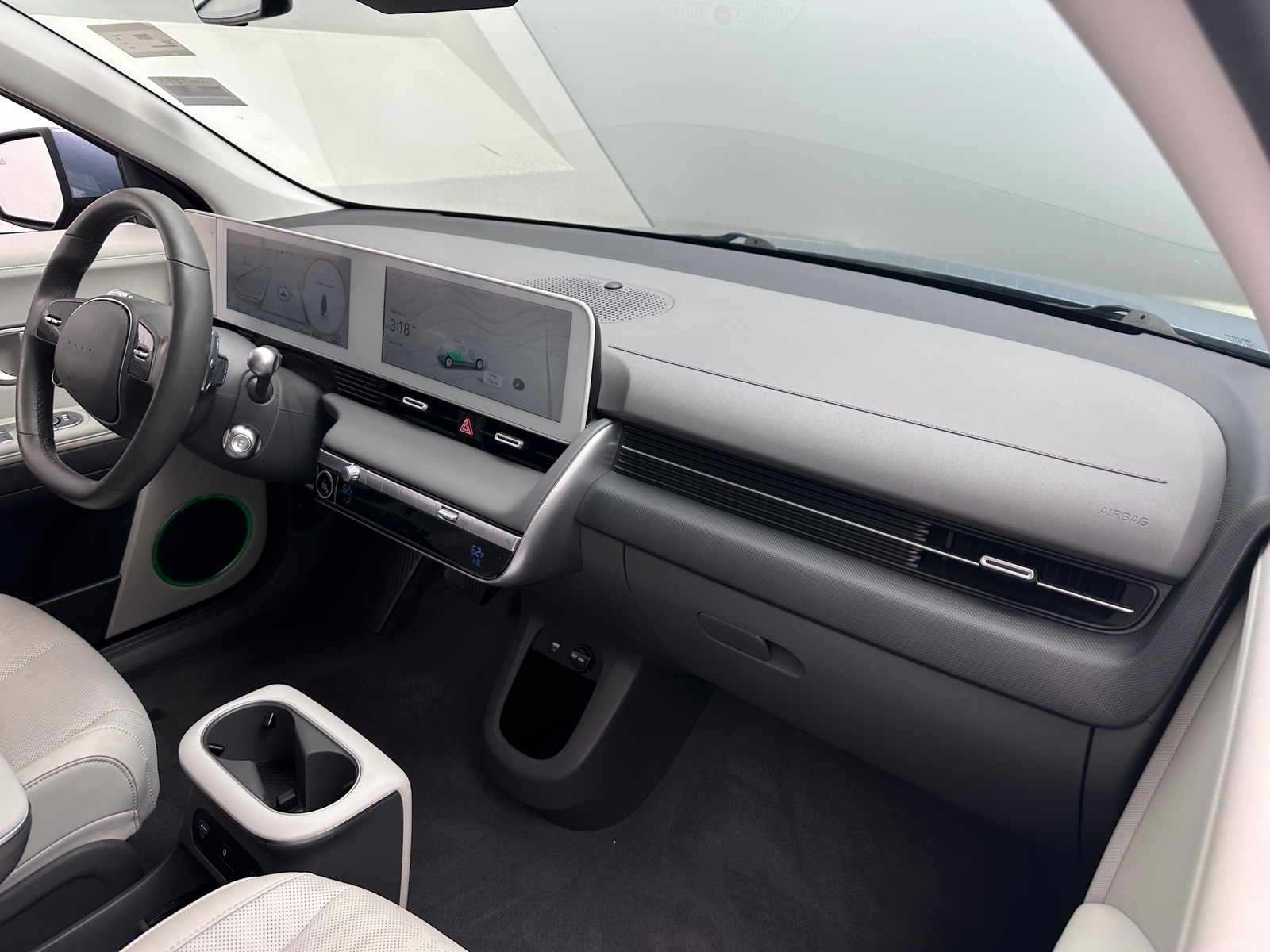Thumbnail: 2022 Hyundai Ioniq 5 - 3