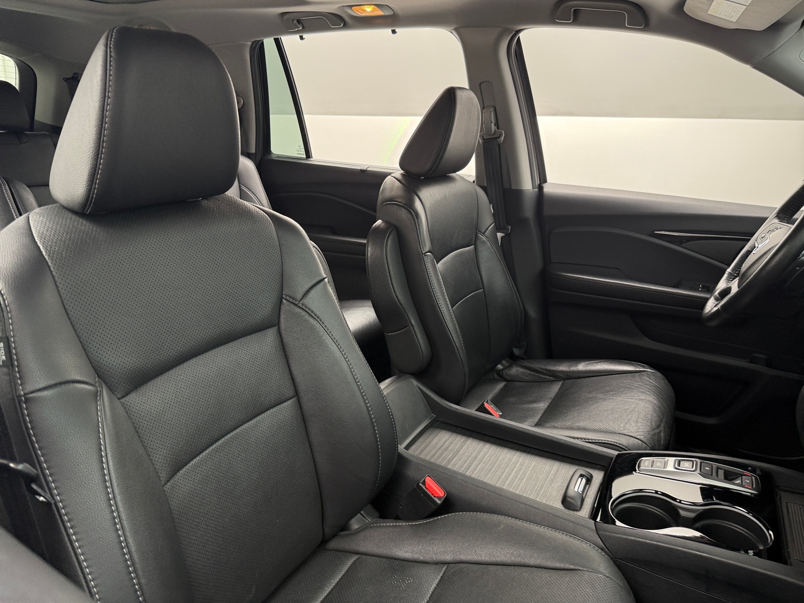 Thumbnail: 2020 Honda Pilot - 2