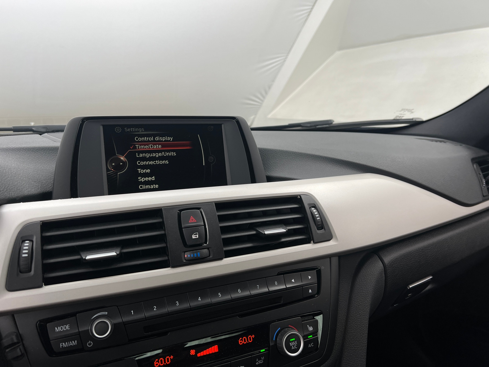 Thumbnail: 2015 BMW 3 Series - 3