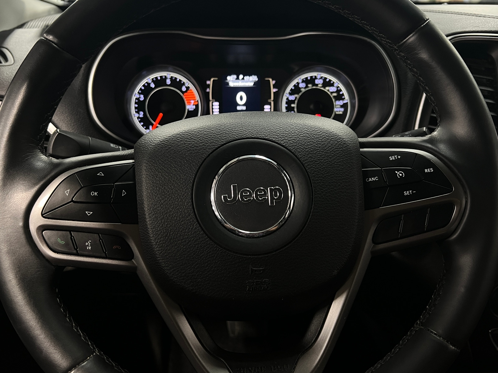 Thumbnail: 2019 Jeep Cherokee - 4