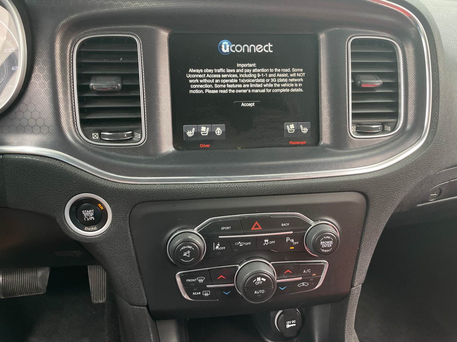 Thumbnail: 2015 Dodge Charger - 3