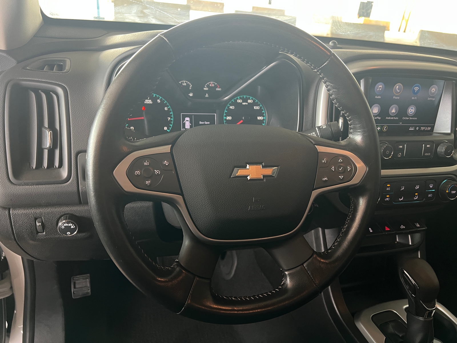 Thumbnail: 2022 Chevrolet Colorado - 5