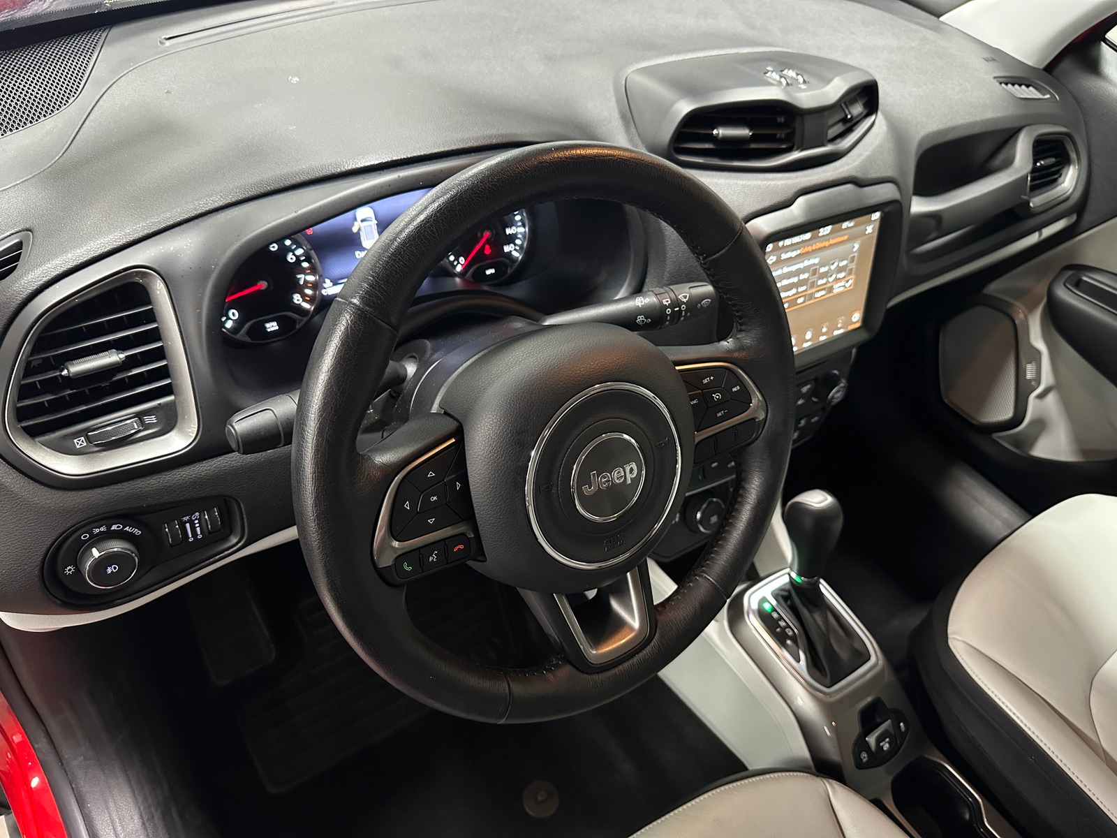 Thumbnail: 2022 Jeep Renegade - 2