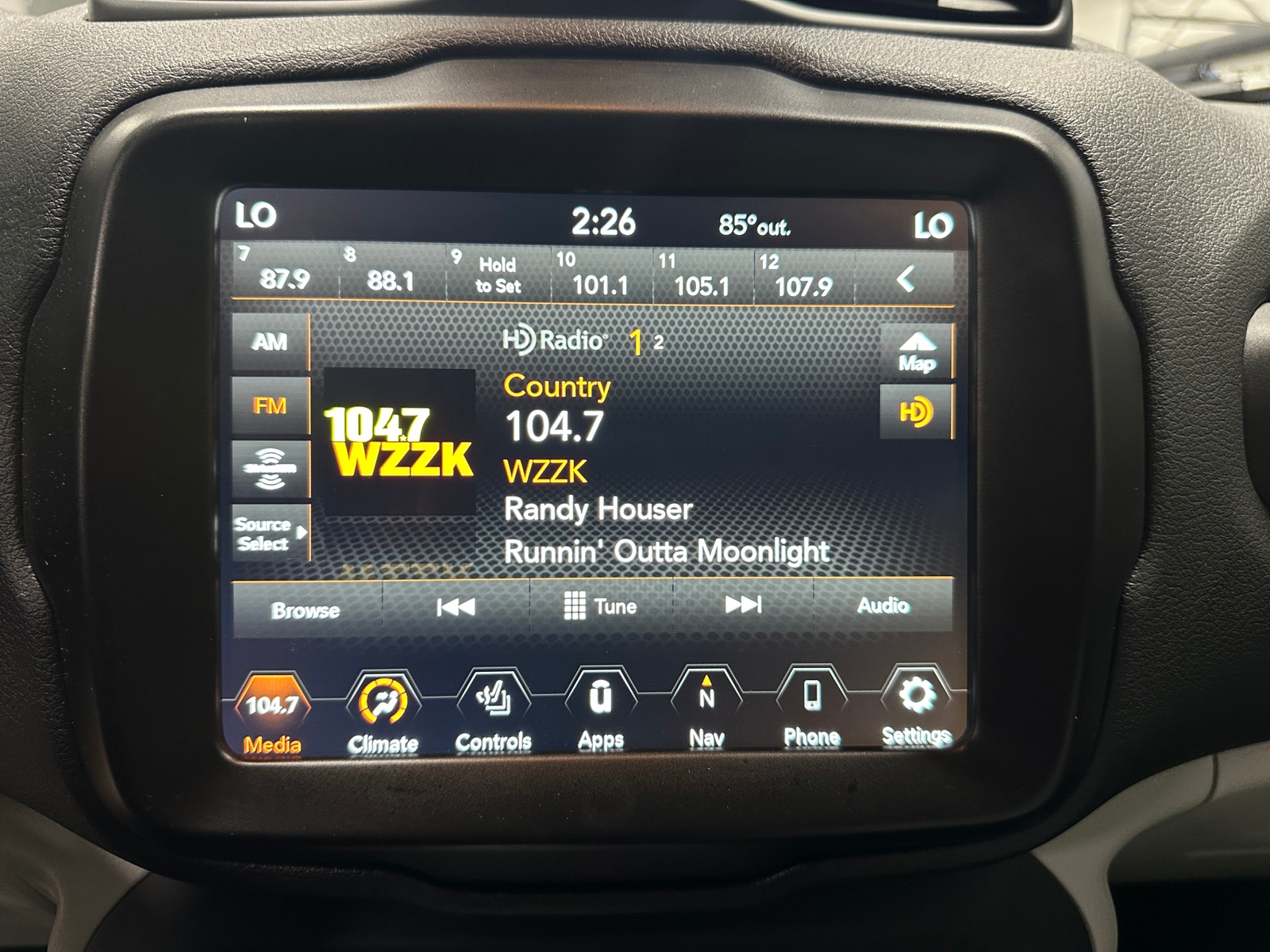 Thumbnail: 2022 Jeep Renegade - 3