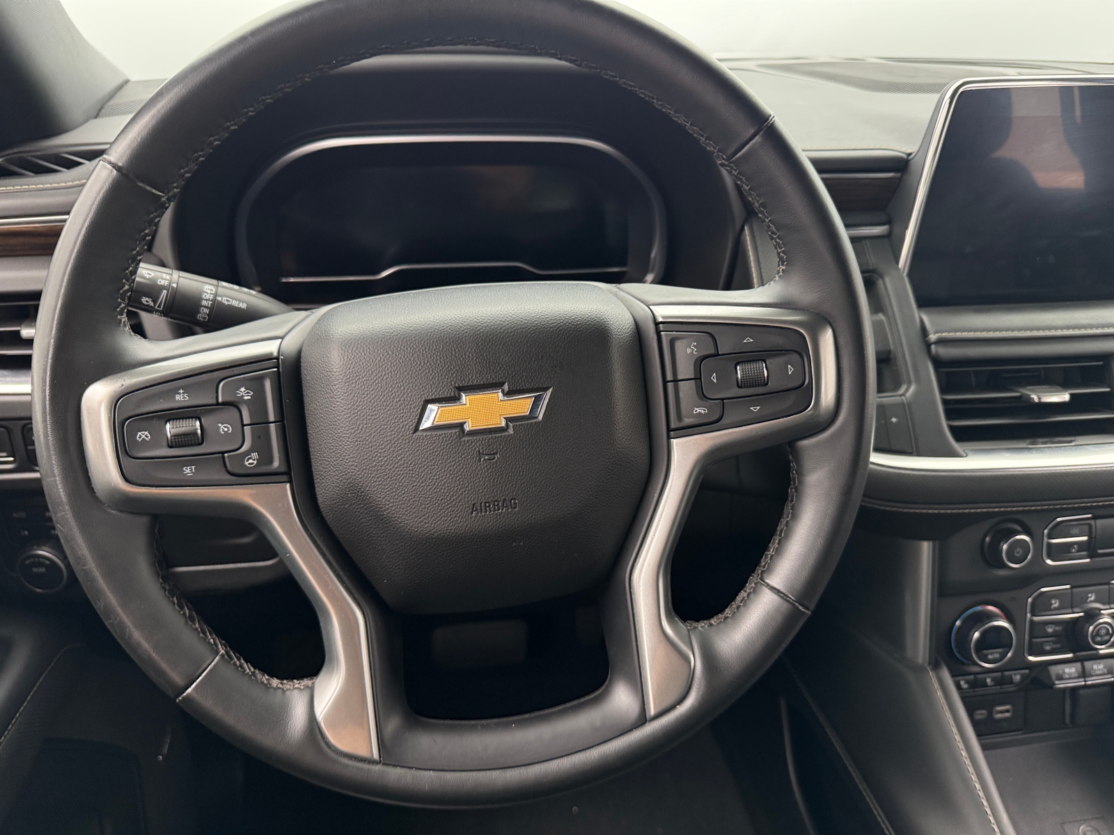Thumbnail: 2023 Chevrolet Tahoe - 4