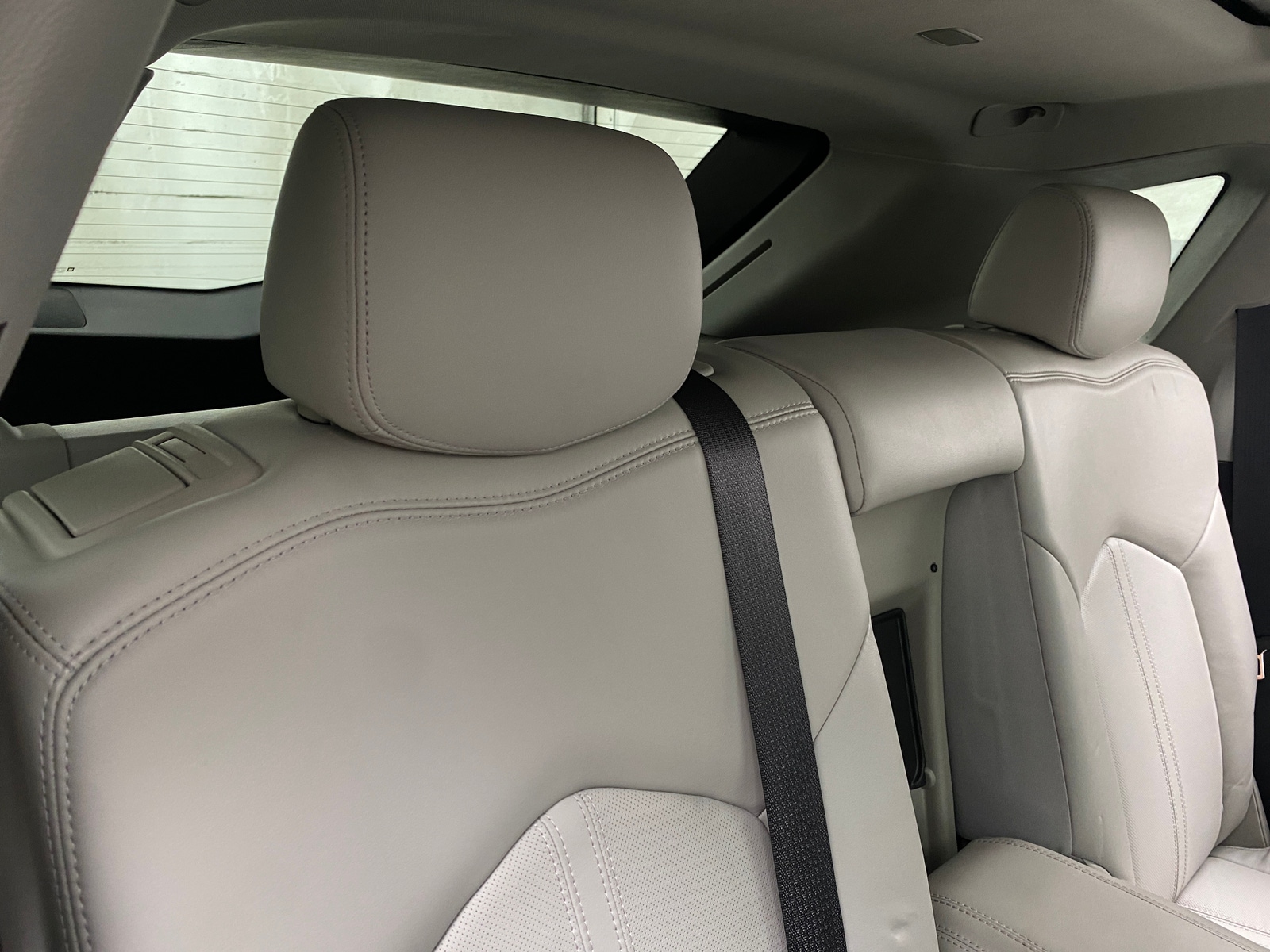 Thumbnail: 2016 Cadillac SRX - 5
