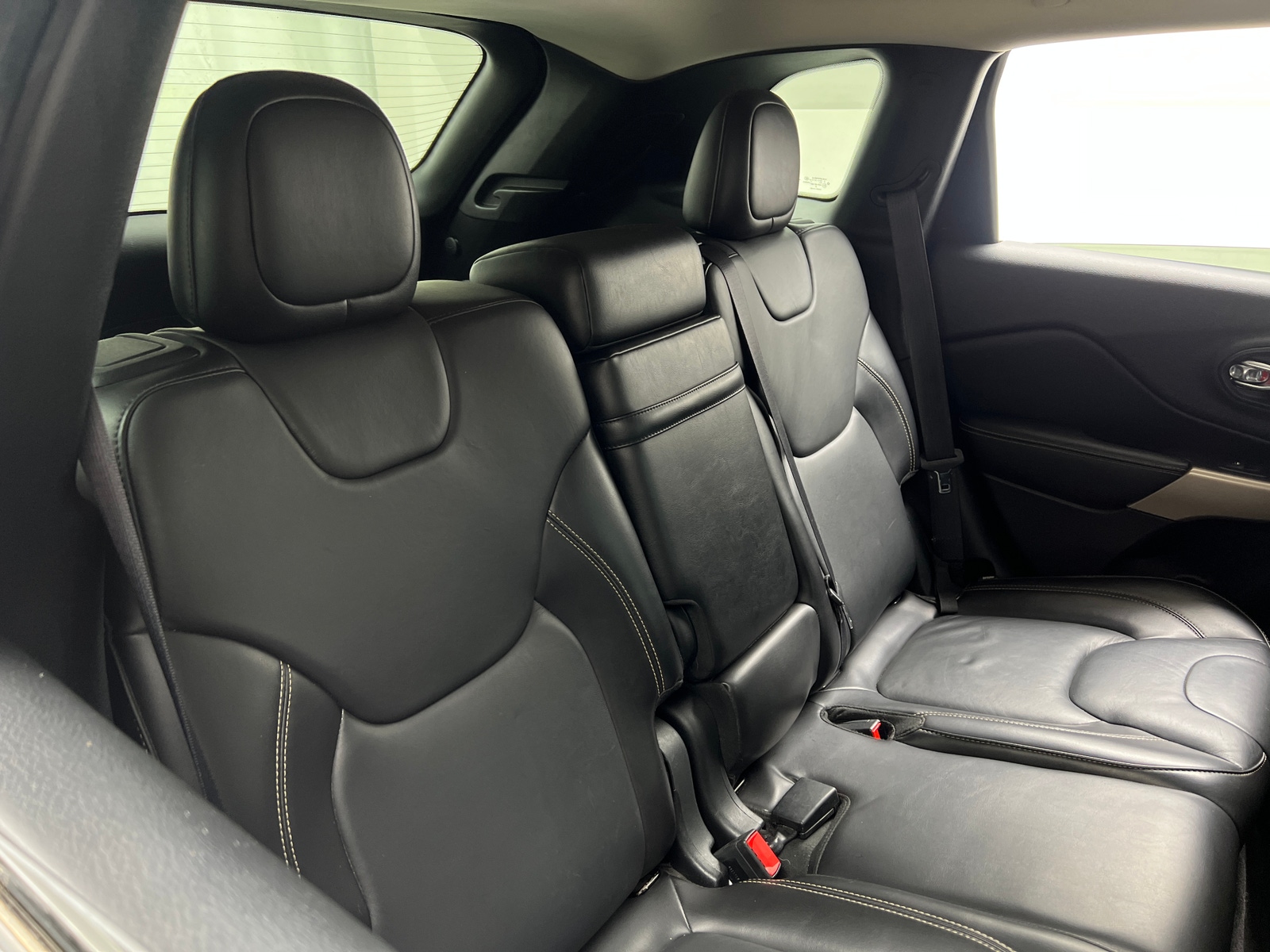 Thumbnail: 2018 Jeep Cherokee - 5