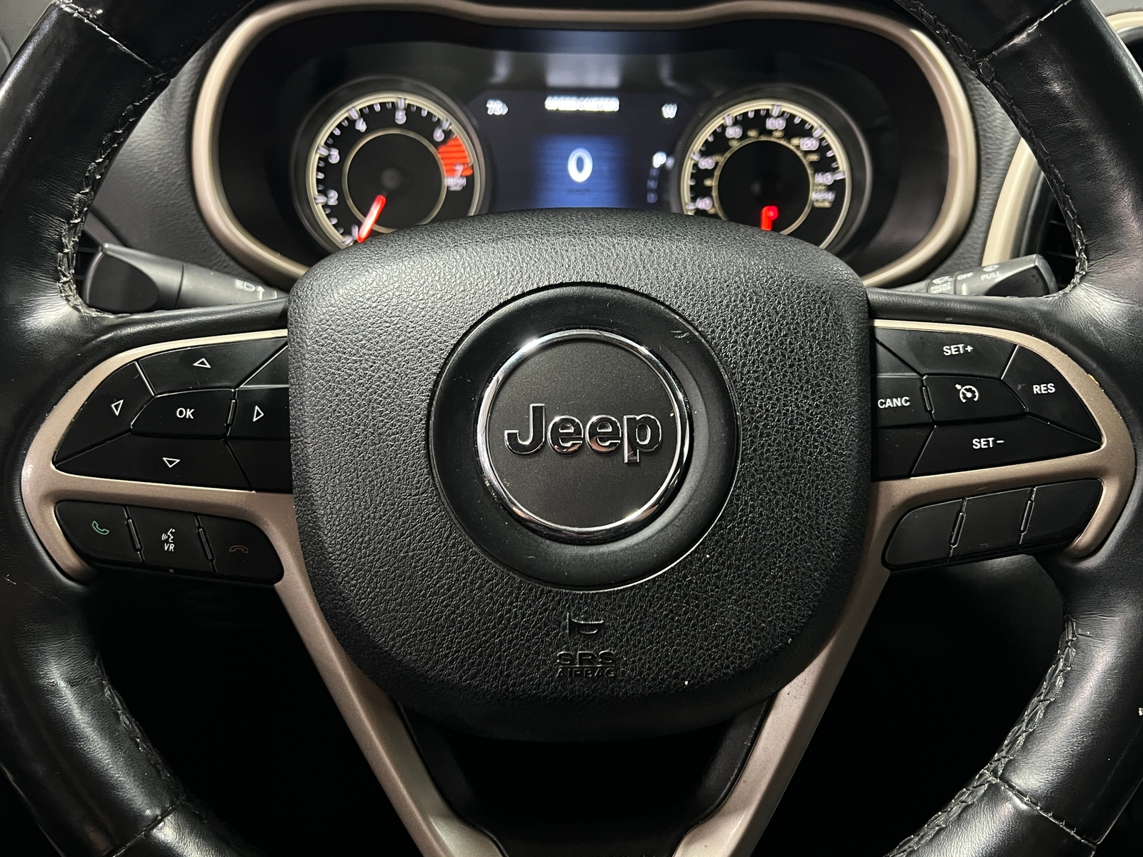 Thumbnail: 2018 Jeep Cherokee - 4