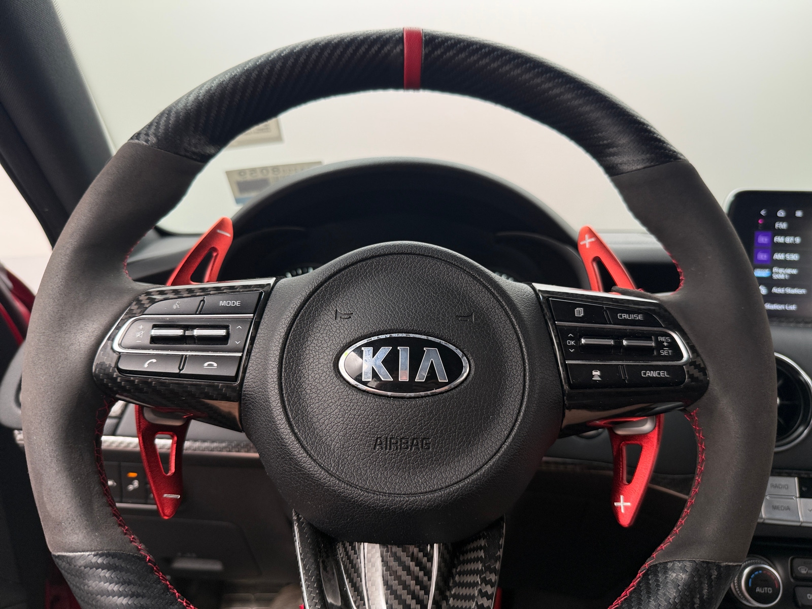 Thumbnail: 2018 Kia Stinger - 4