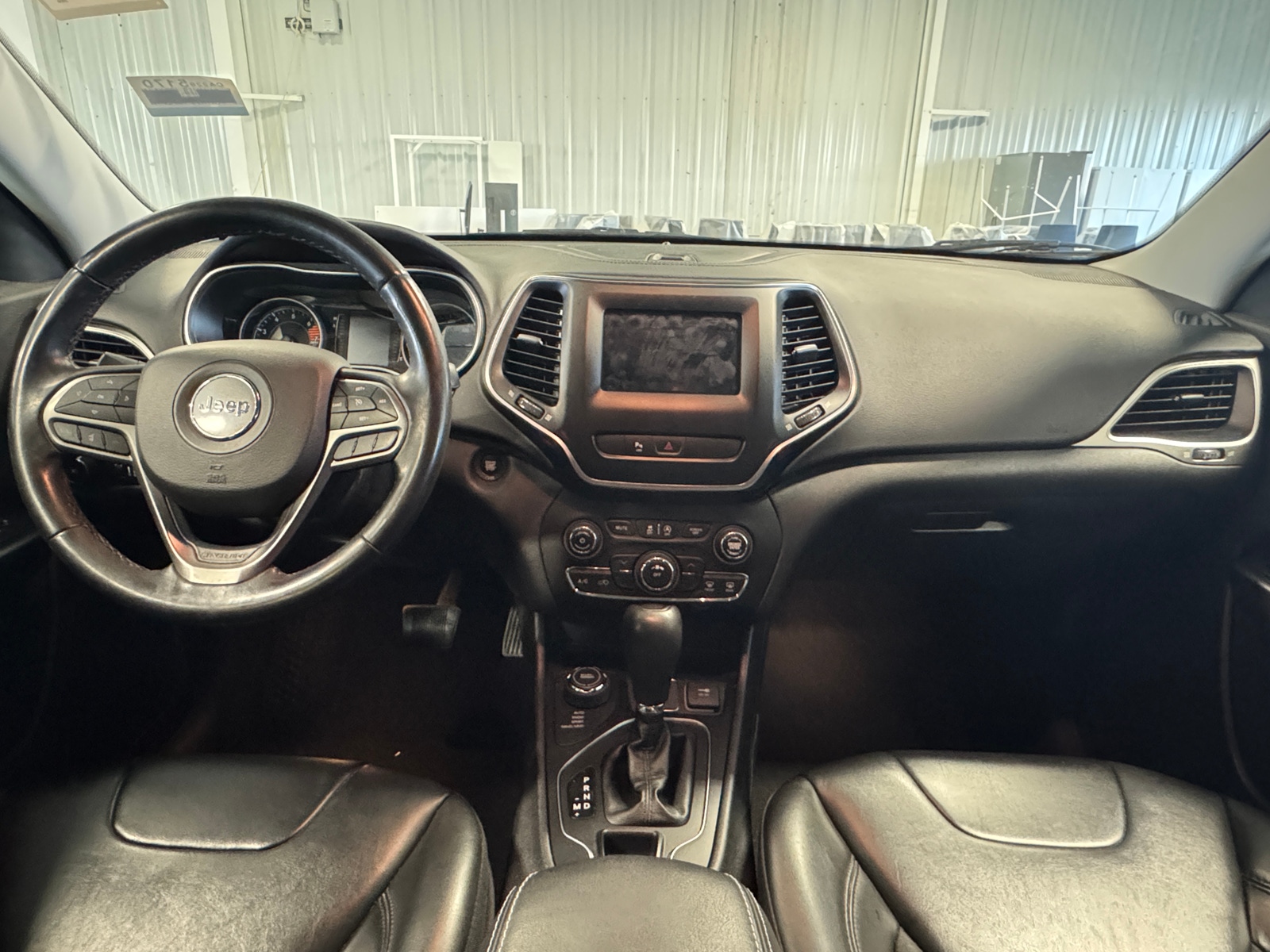 Thumbnail: 2020 Jeep Cherokee - 2