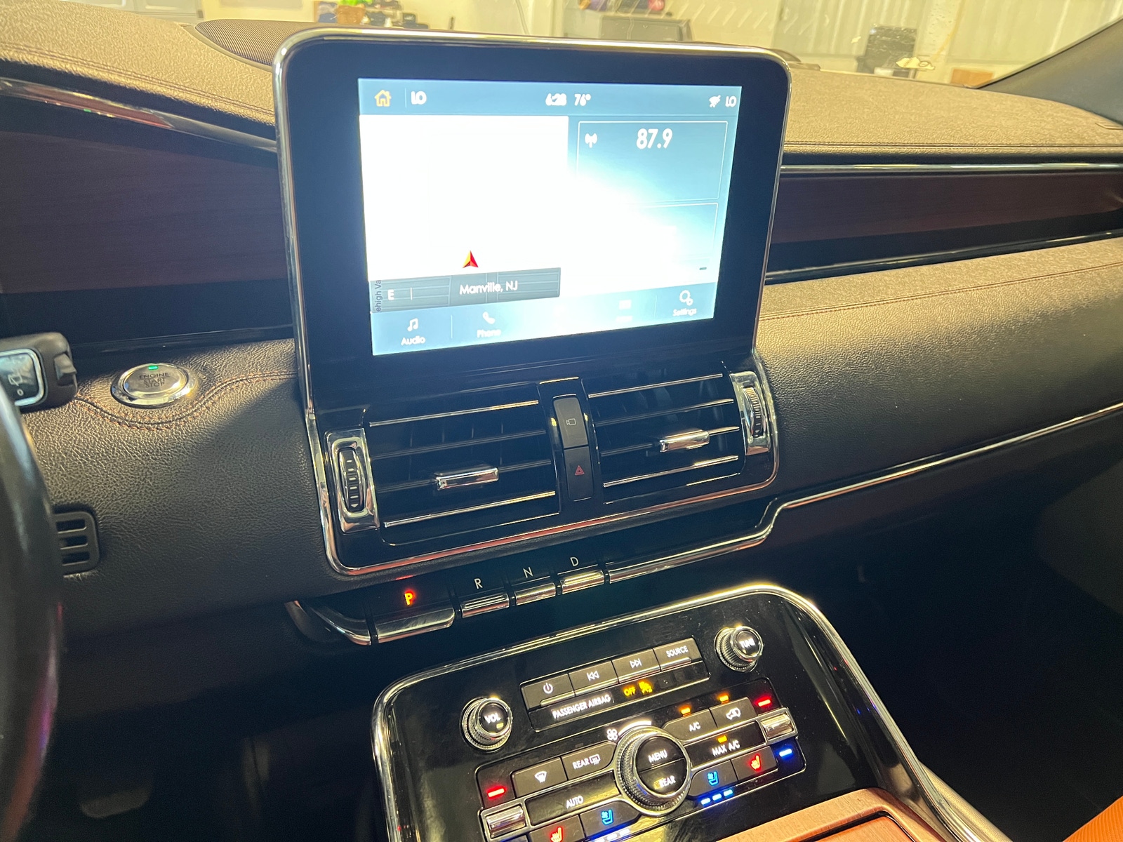 Thumbnail: 2021 Lincoln Navigator - 3